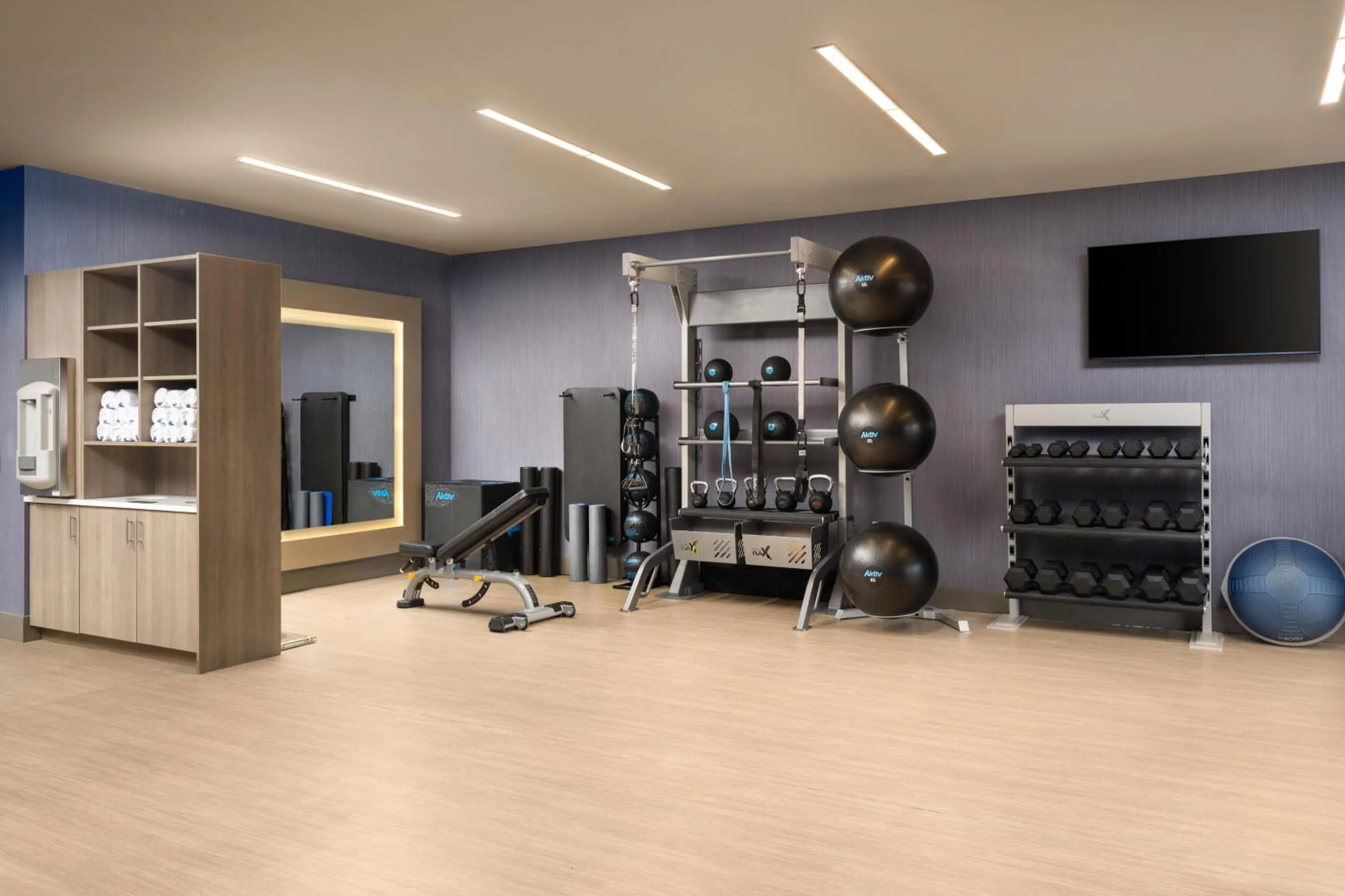 Fitness centre/facilities in Tru By Hilton Wilmington