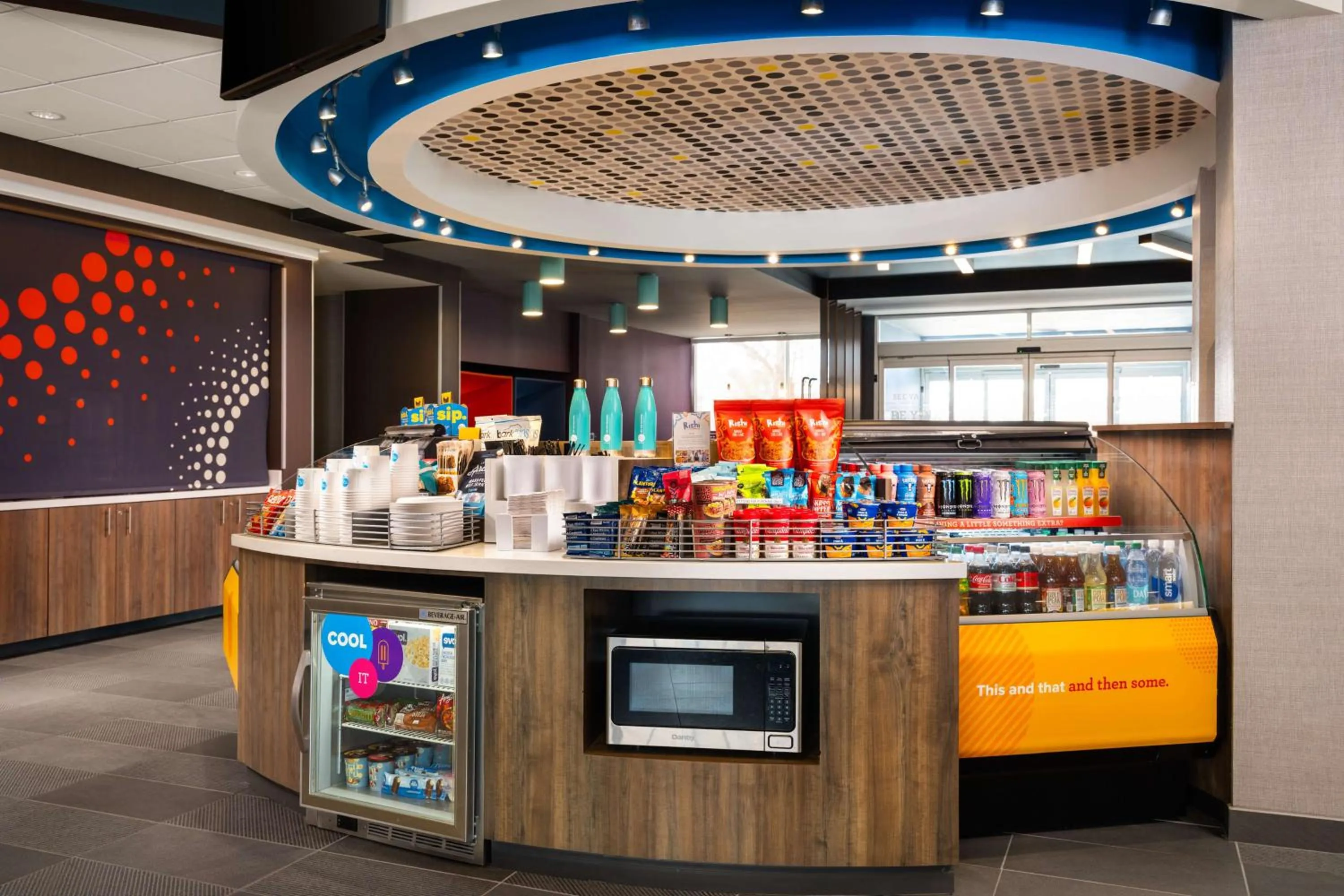 Restaurant/places to eat in Tru By Hilton Wilmington