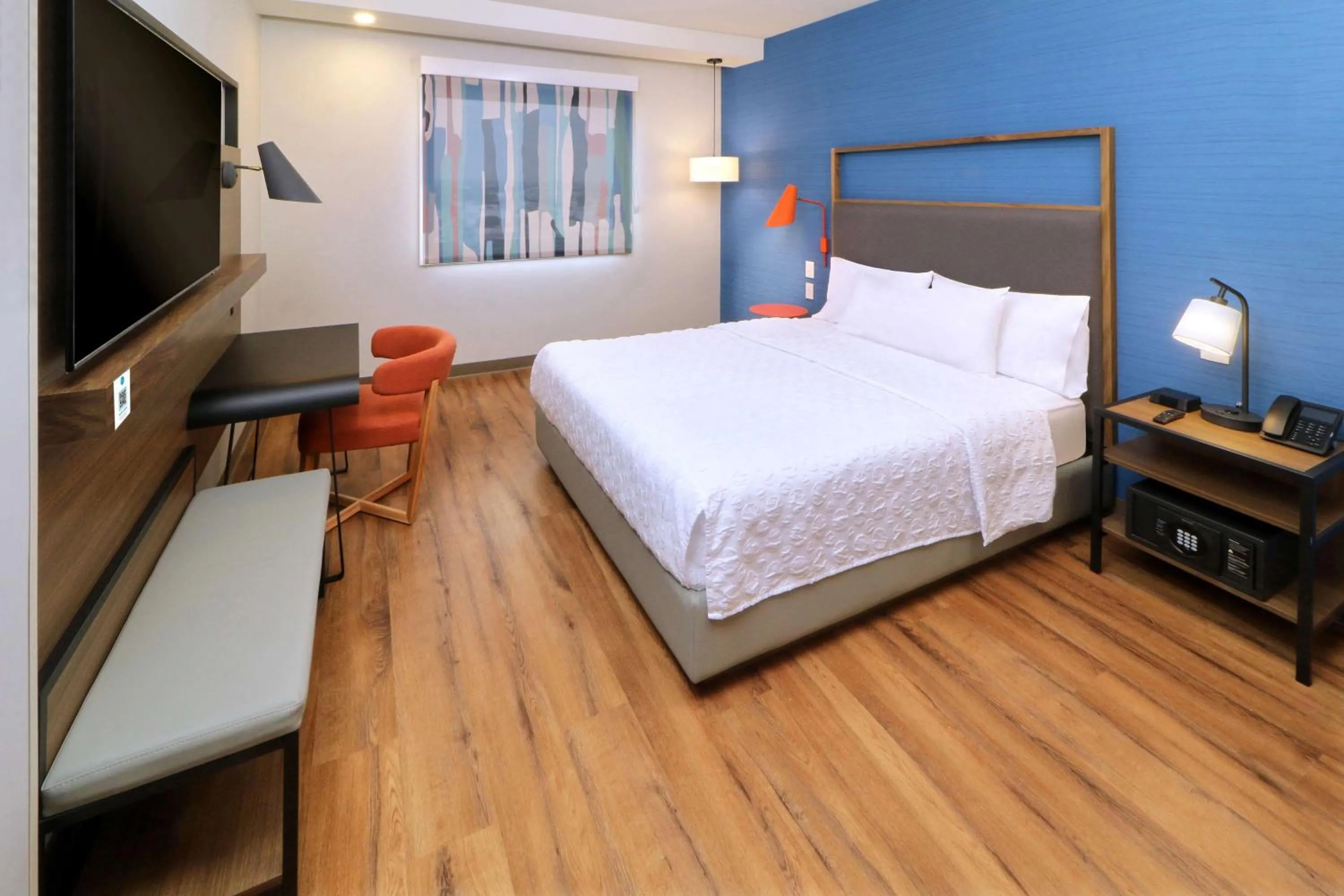 Bedroom, Bed in Tru By Hilton Monterrey Fundidora