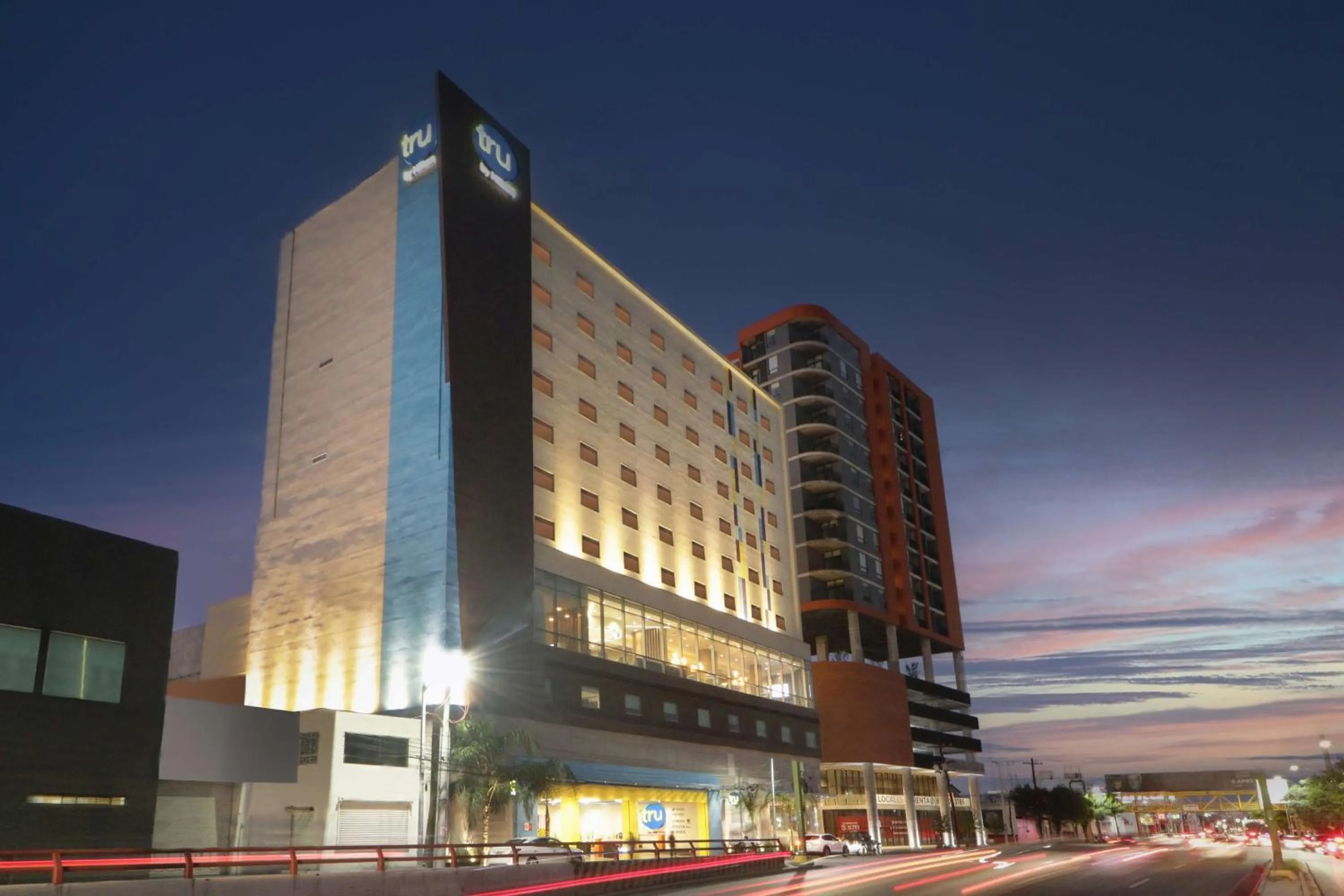 Property building in Tru By Hilton Monterrey Fundidora