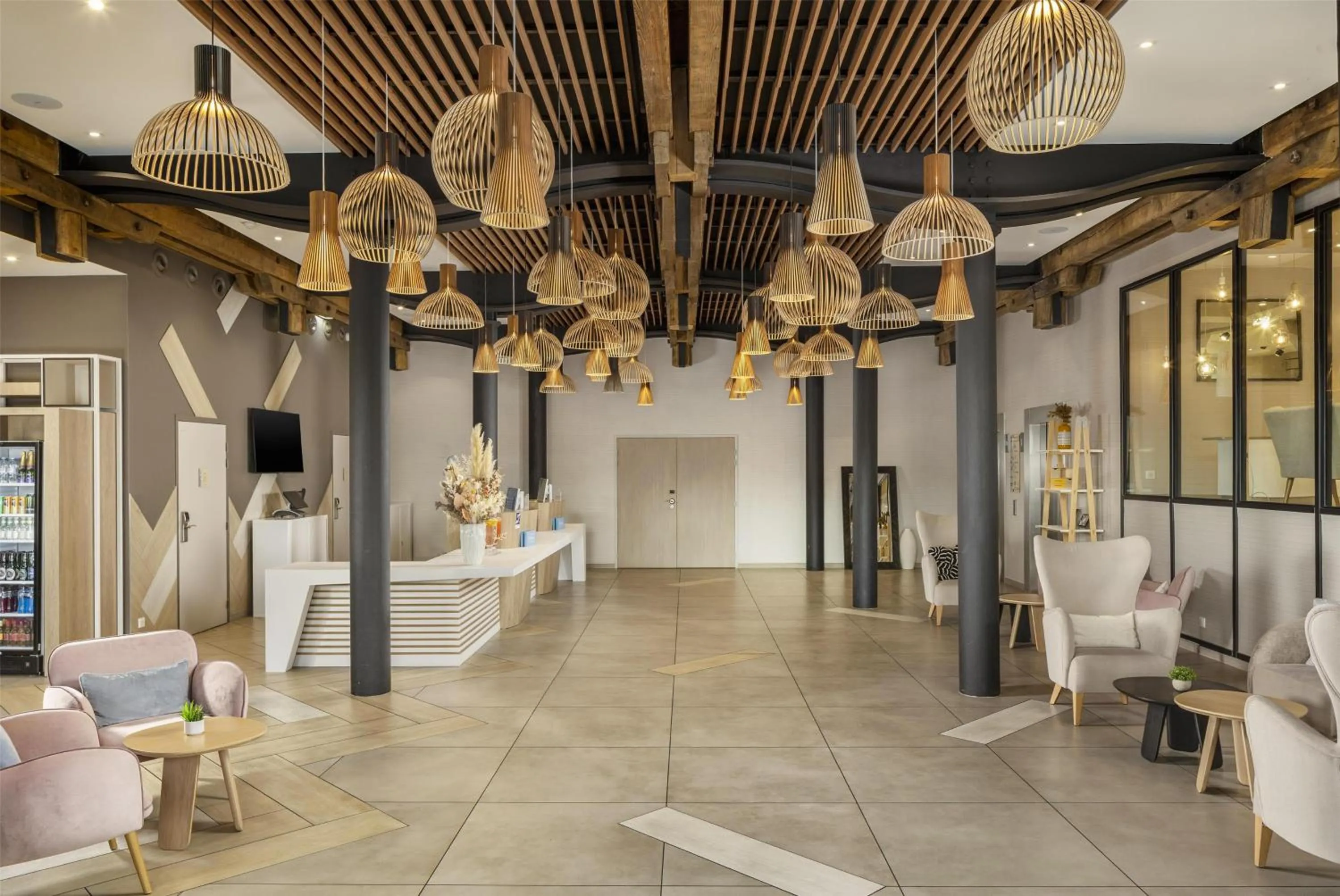 Lobby or reception in Hilton Garden Inn Paris La Villette