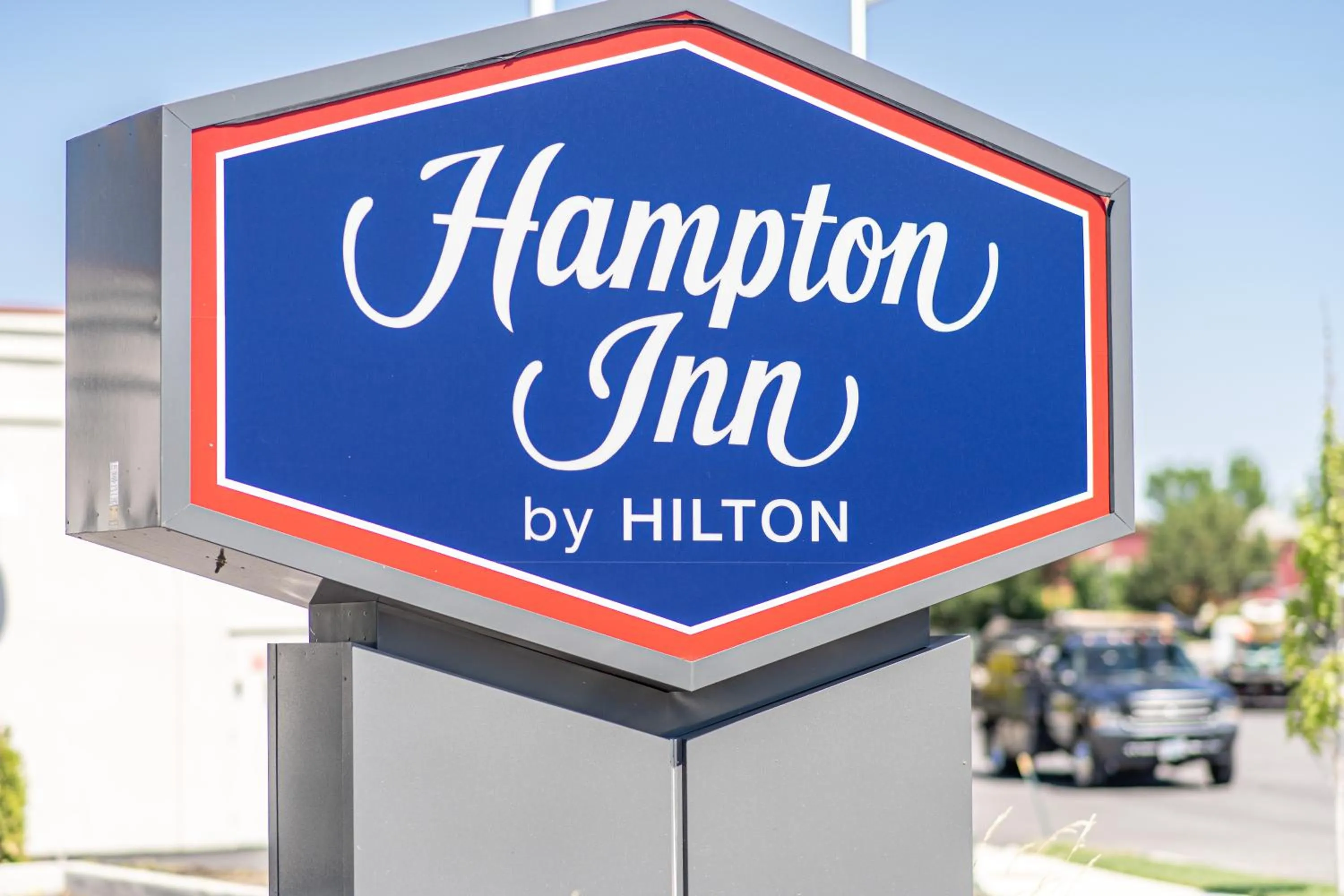 Property building in Hampton Inn Redmond Bend Airport