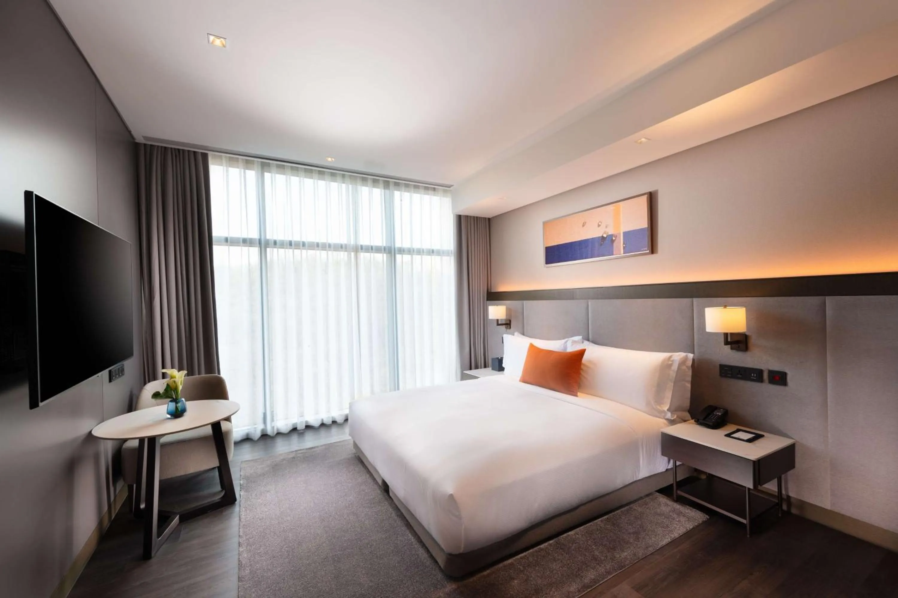 Bed in DoubleTree By Hilton Seoul Pangyo