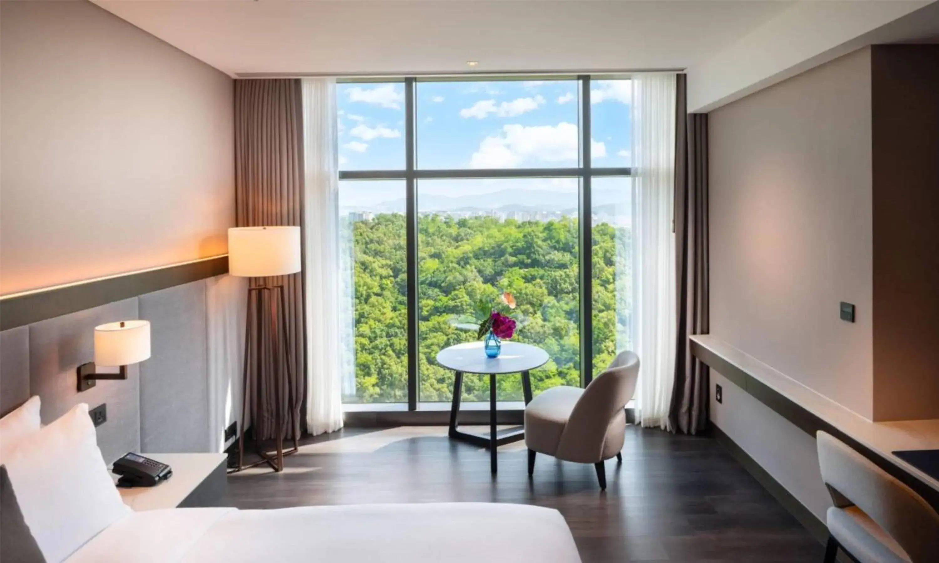 View (from property/room), Bed in DoubleTree By Hilton Seoul Pangyo View (from property/room), Bed in DoubleTree By Hilton Seoul Pangyo