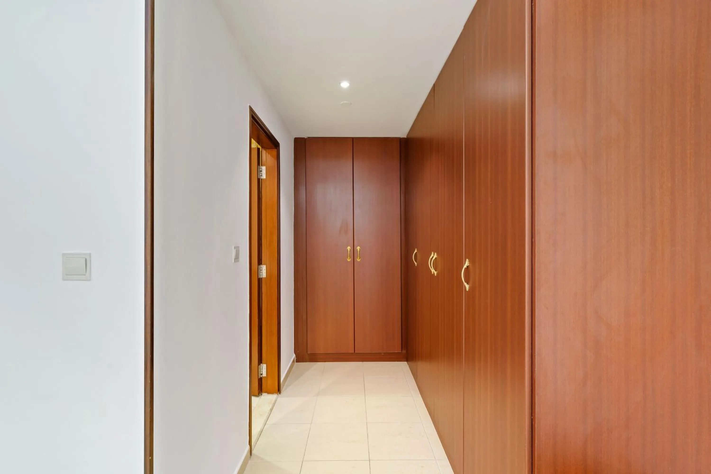 wardrobe in 2BR in JBR / Sea View / Dubai Marina / Walk2Beach