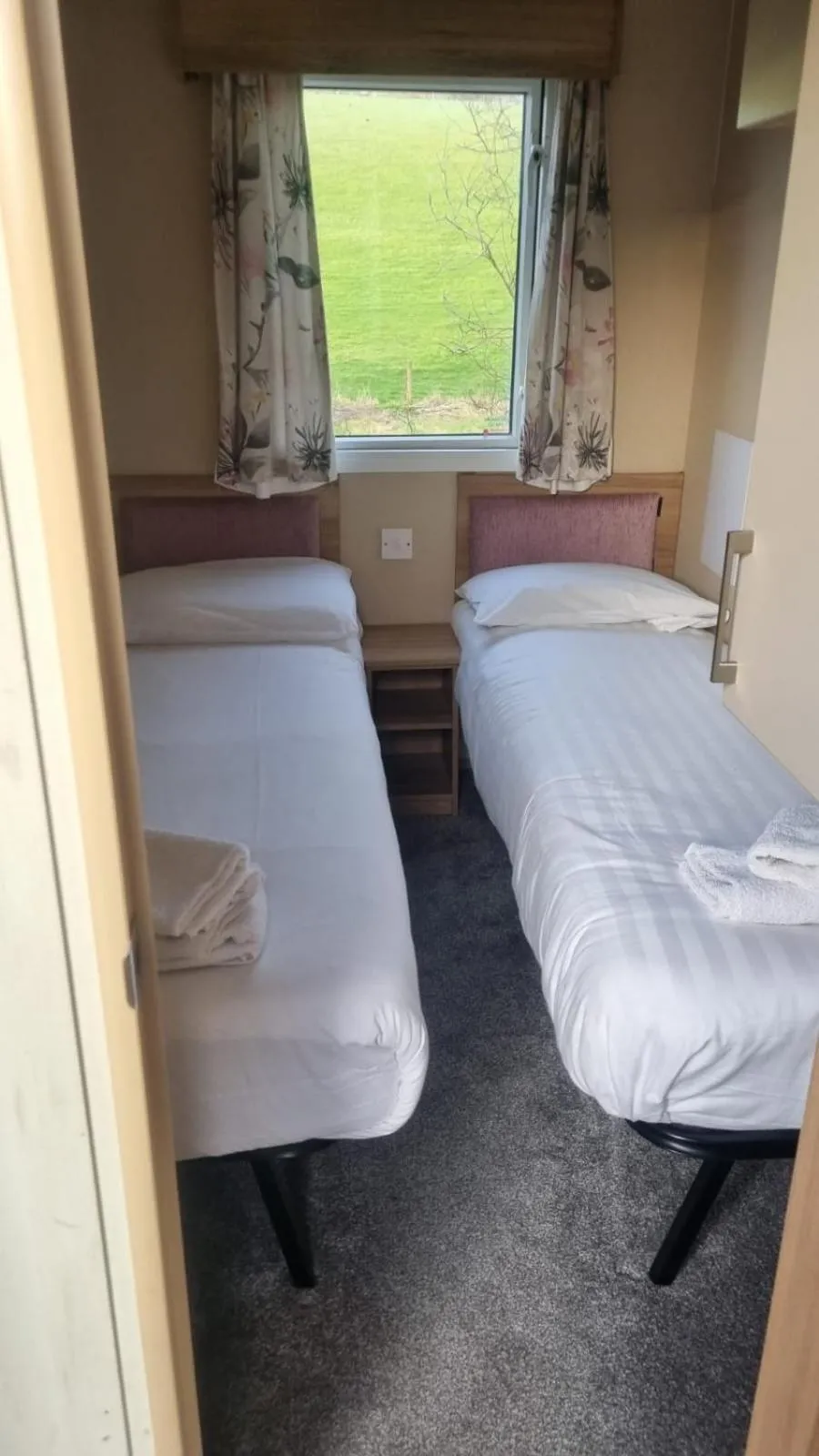 Bed in Newquay Caravan, Newquay Bay Resort Jetts View 104