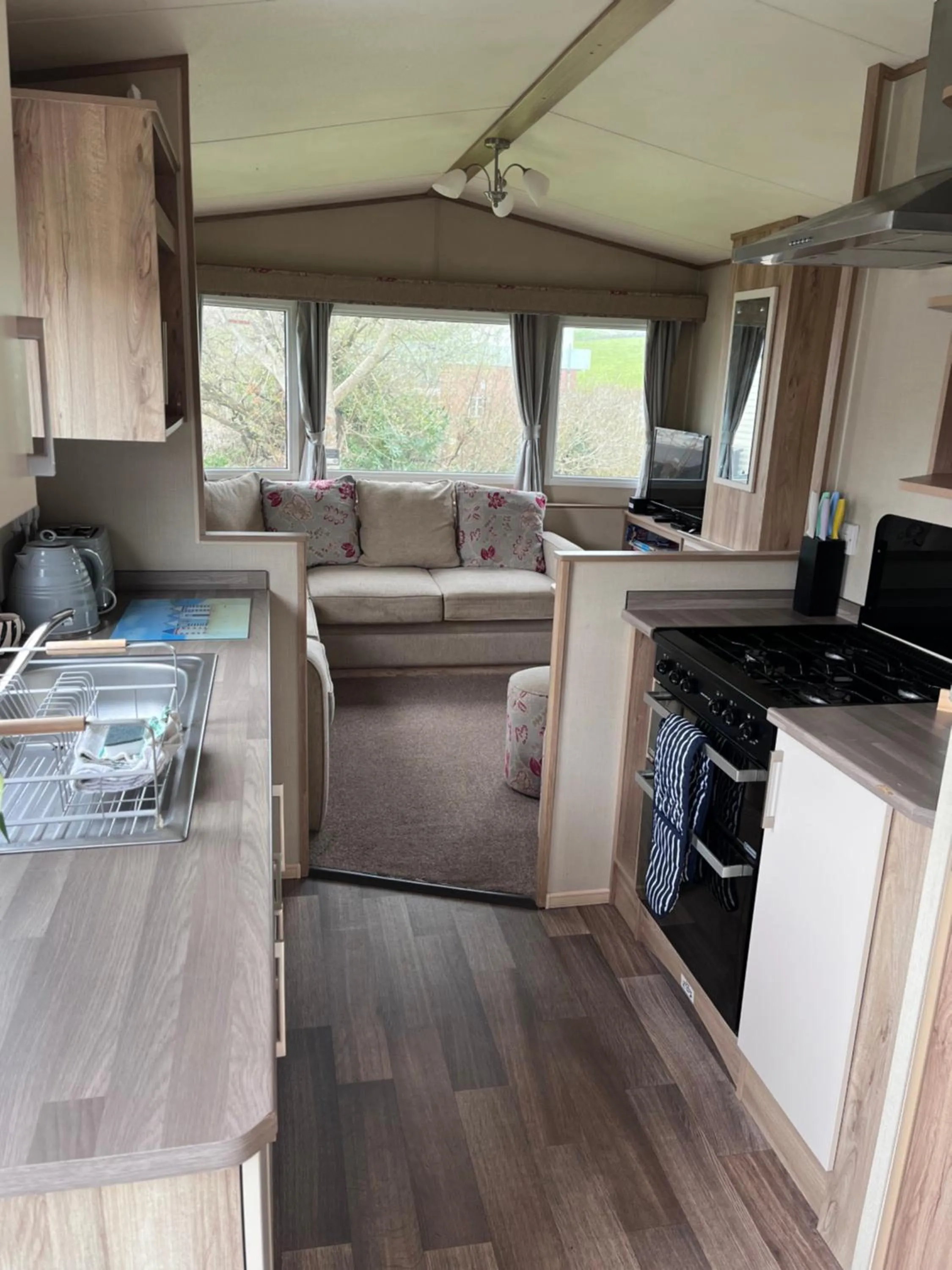 Newquay Caravan, Newquay Bay Resort Jetts View 104