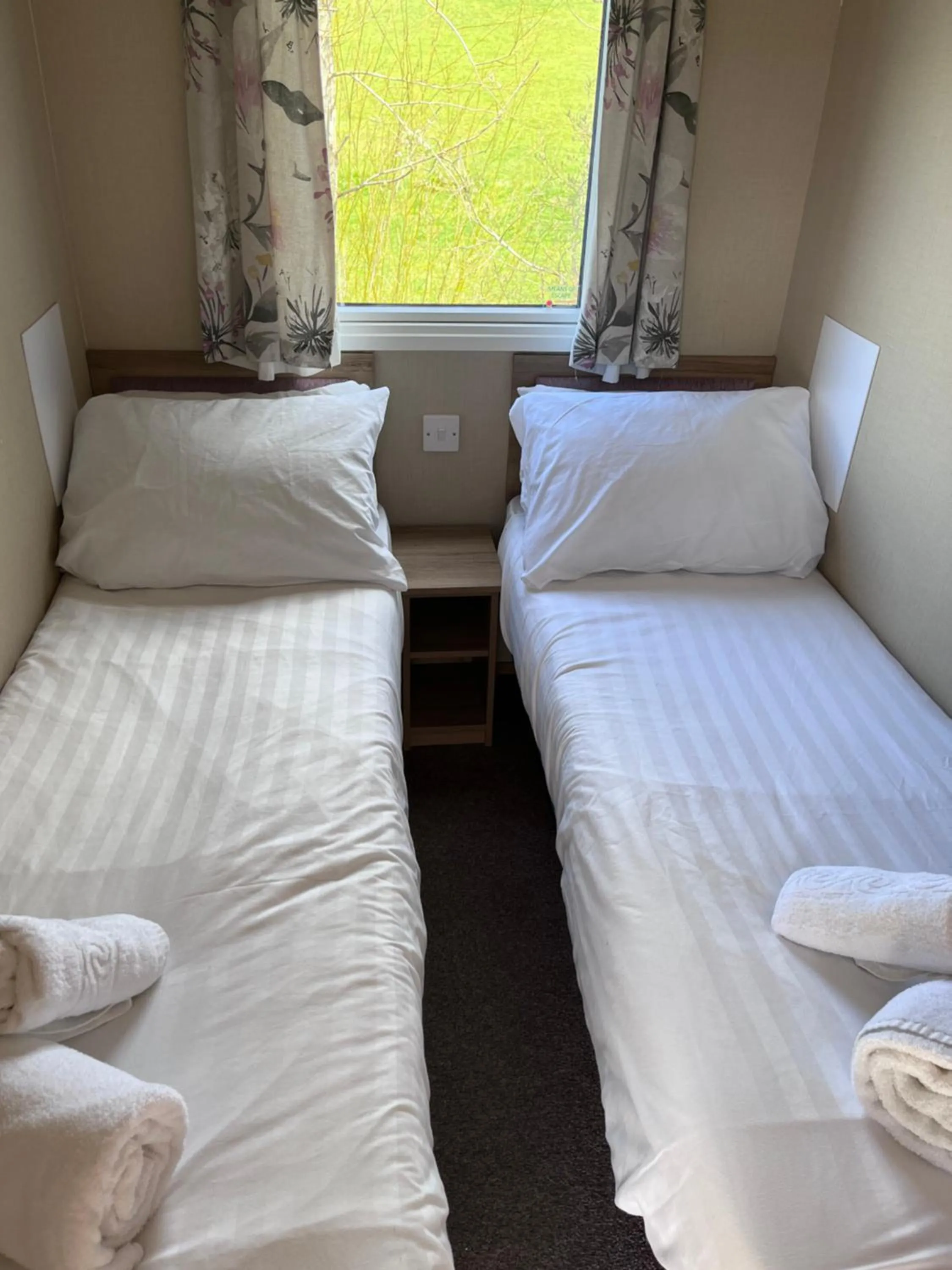 Bed in Newquay Caravan, Newquay Bay Resort Jetts View 104
