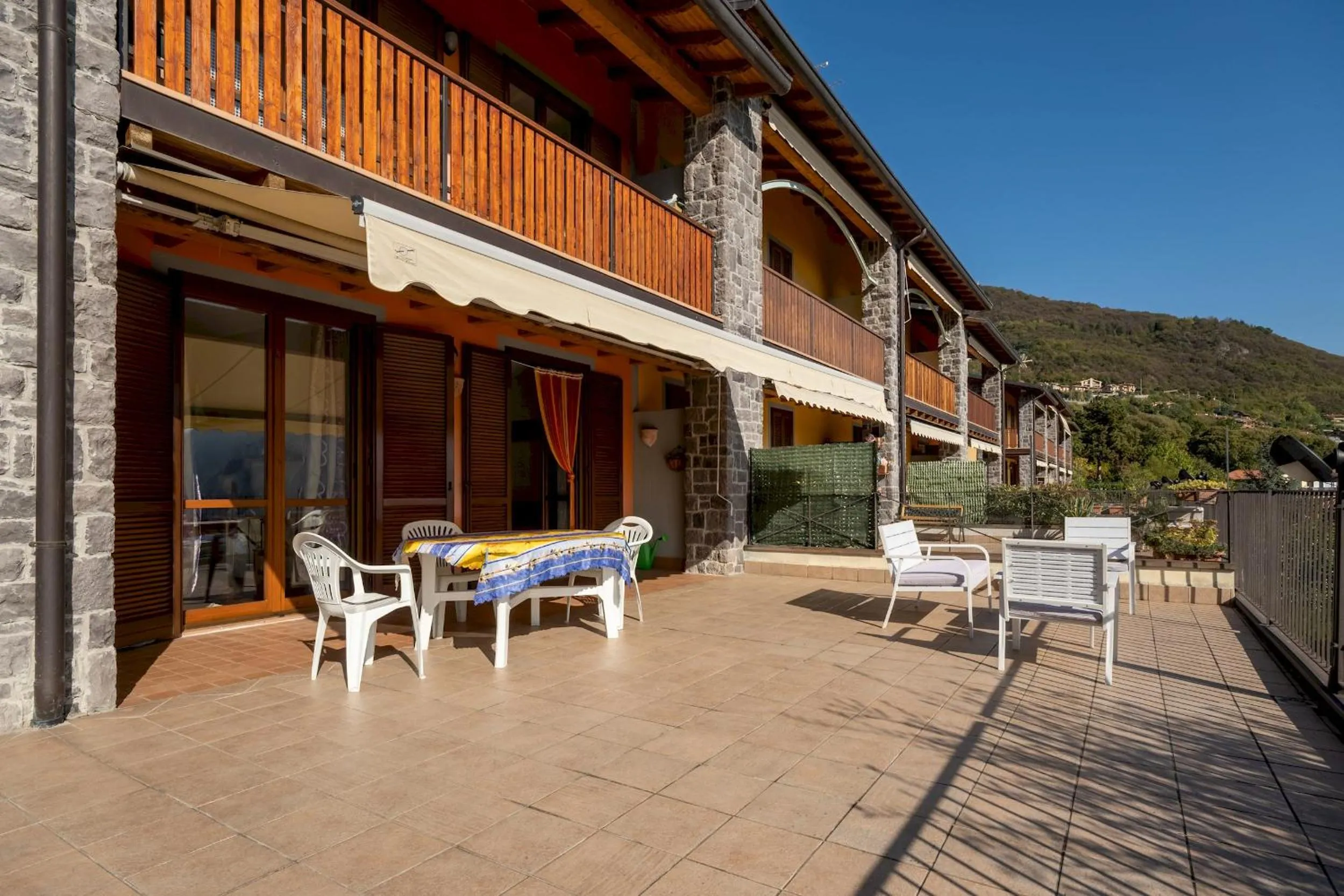 Other in La casa di Sarah