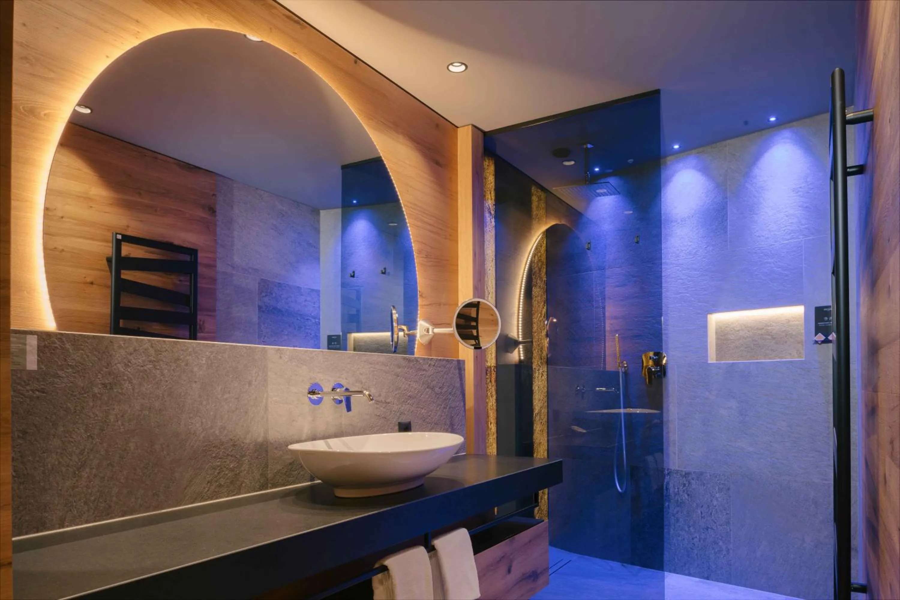 Shower in Cyprianerhof Dolomit Resort