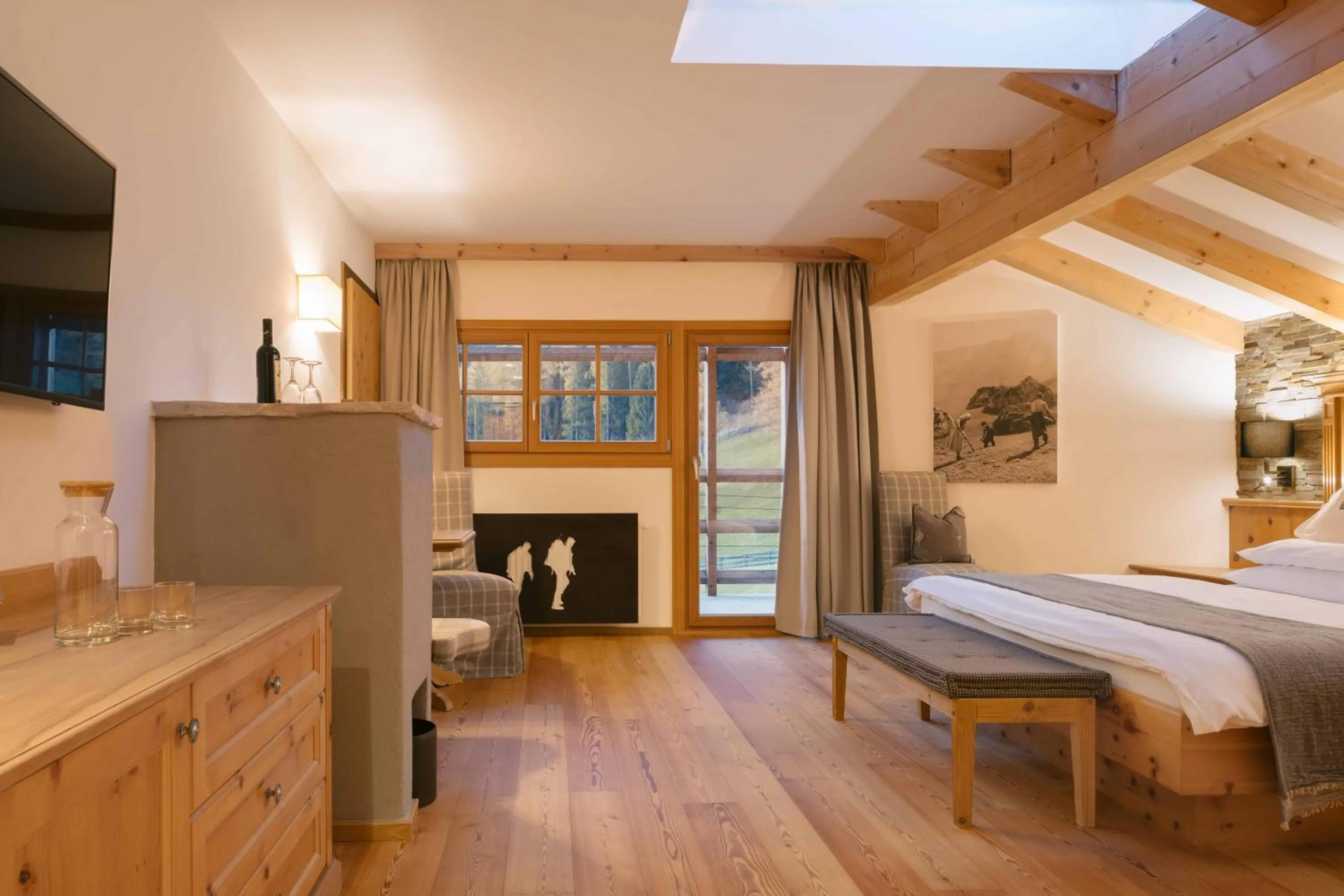 Bed in Cyprianerhof Dolomit Resort