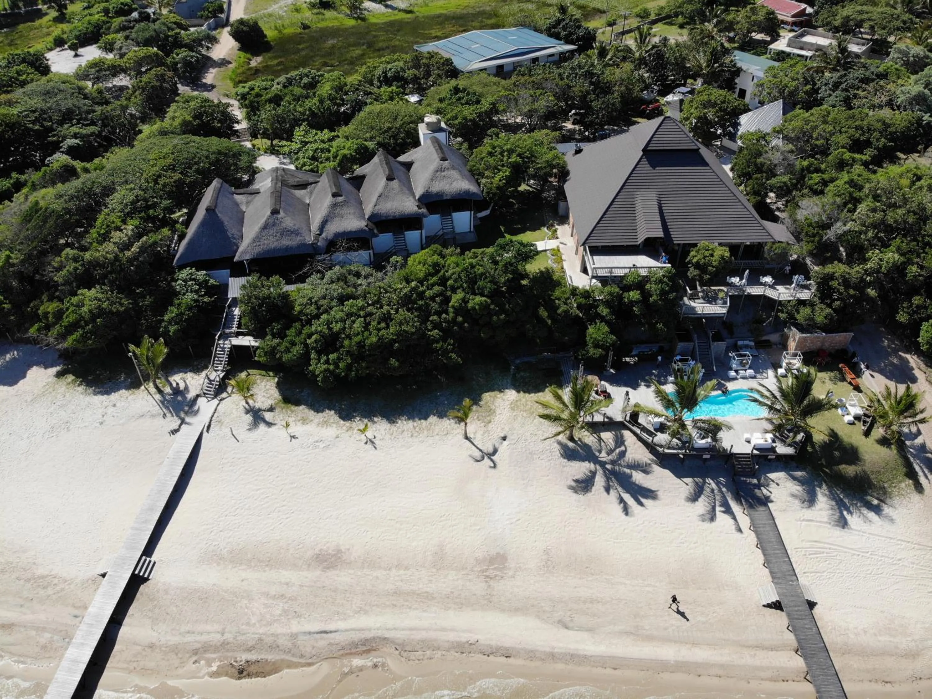 Property building in Mukumbura Lodge Bilene