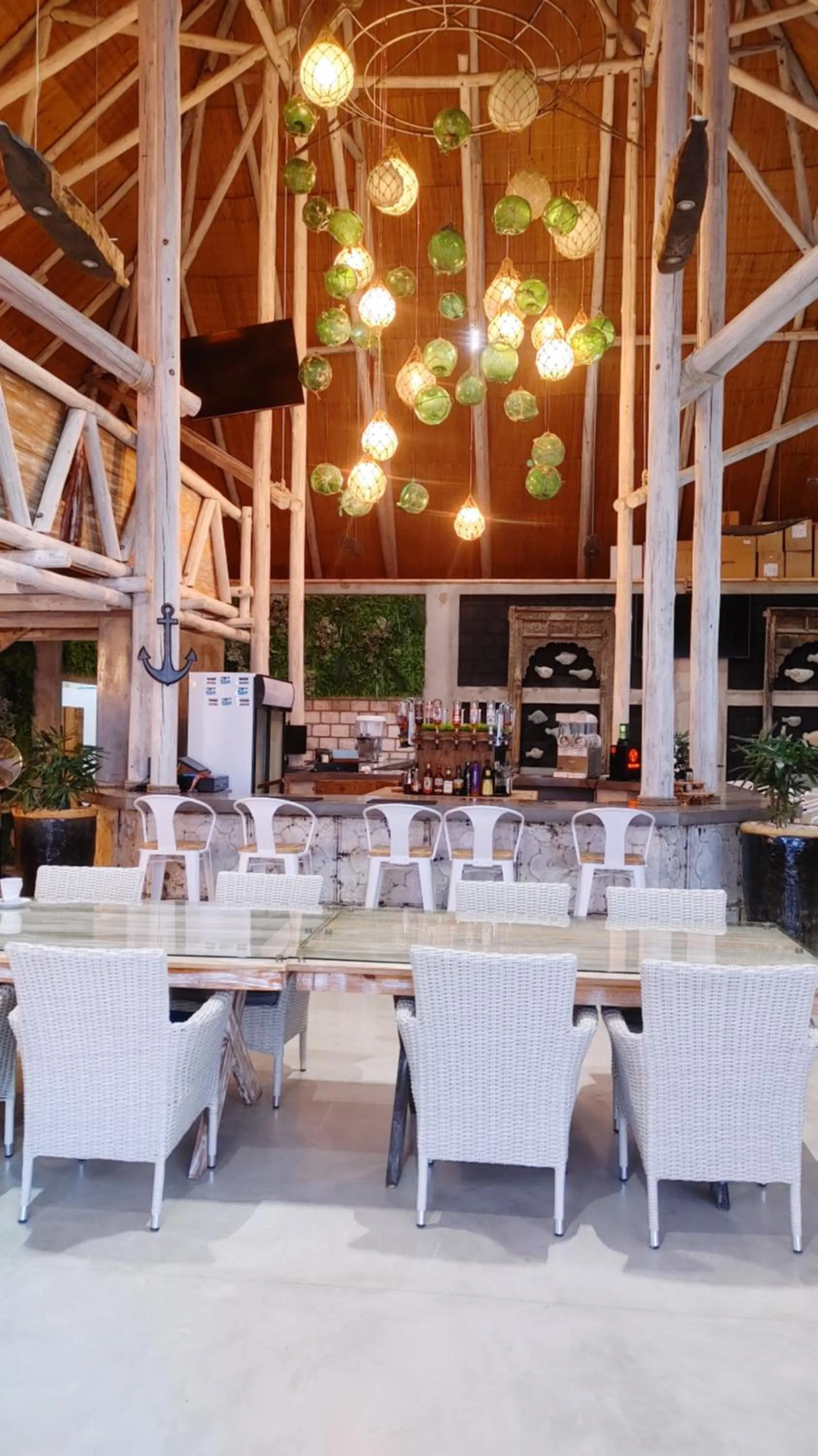 Restaurant/places to eat in Mukumbura Lodge Bilene