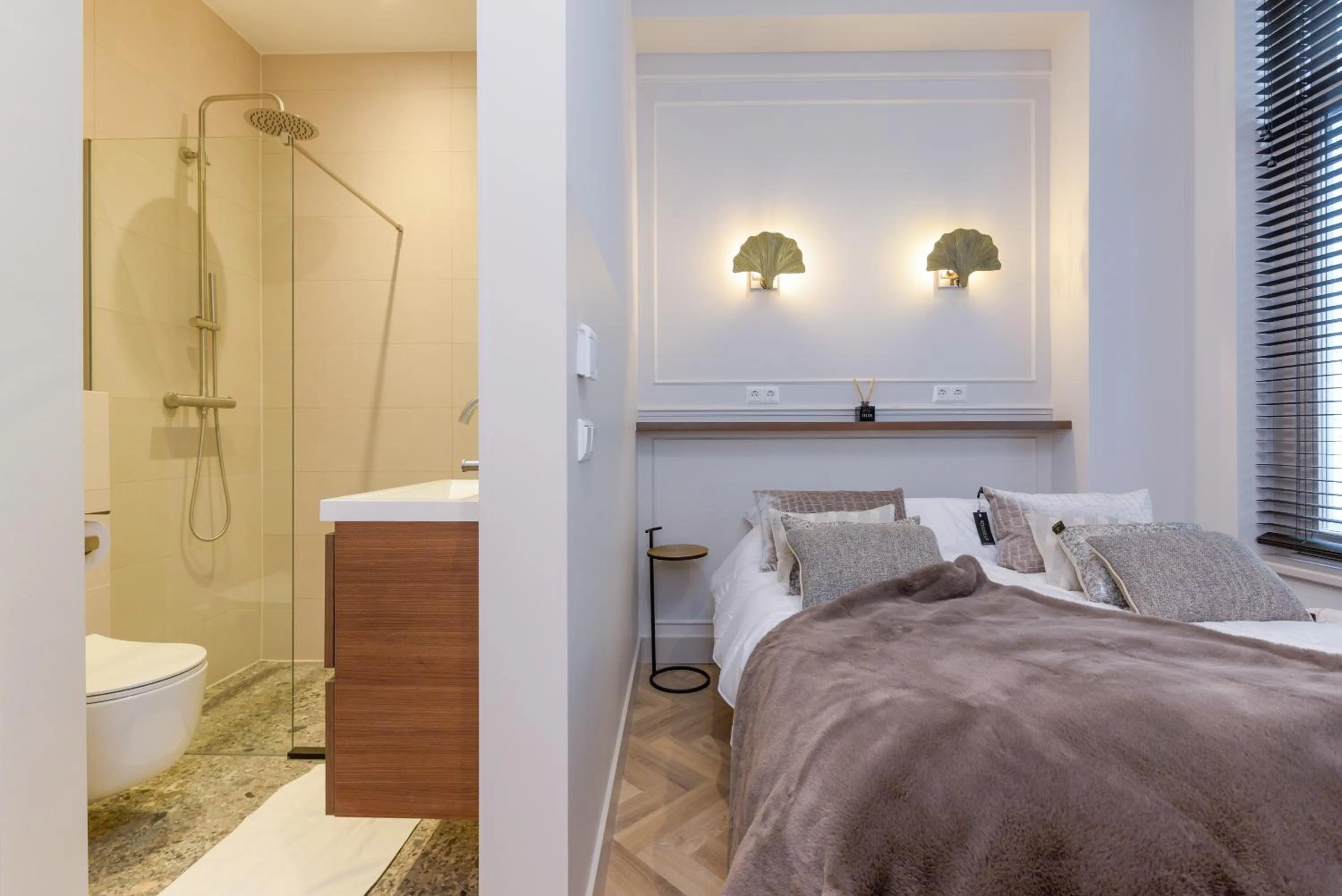 Shower, Bed in Novallure City Centre