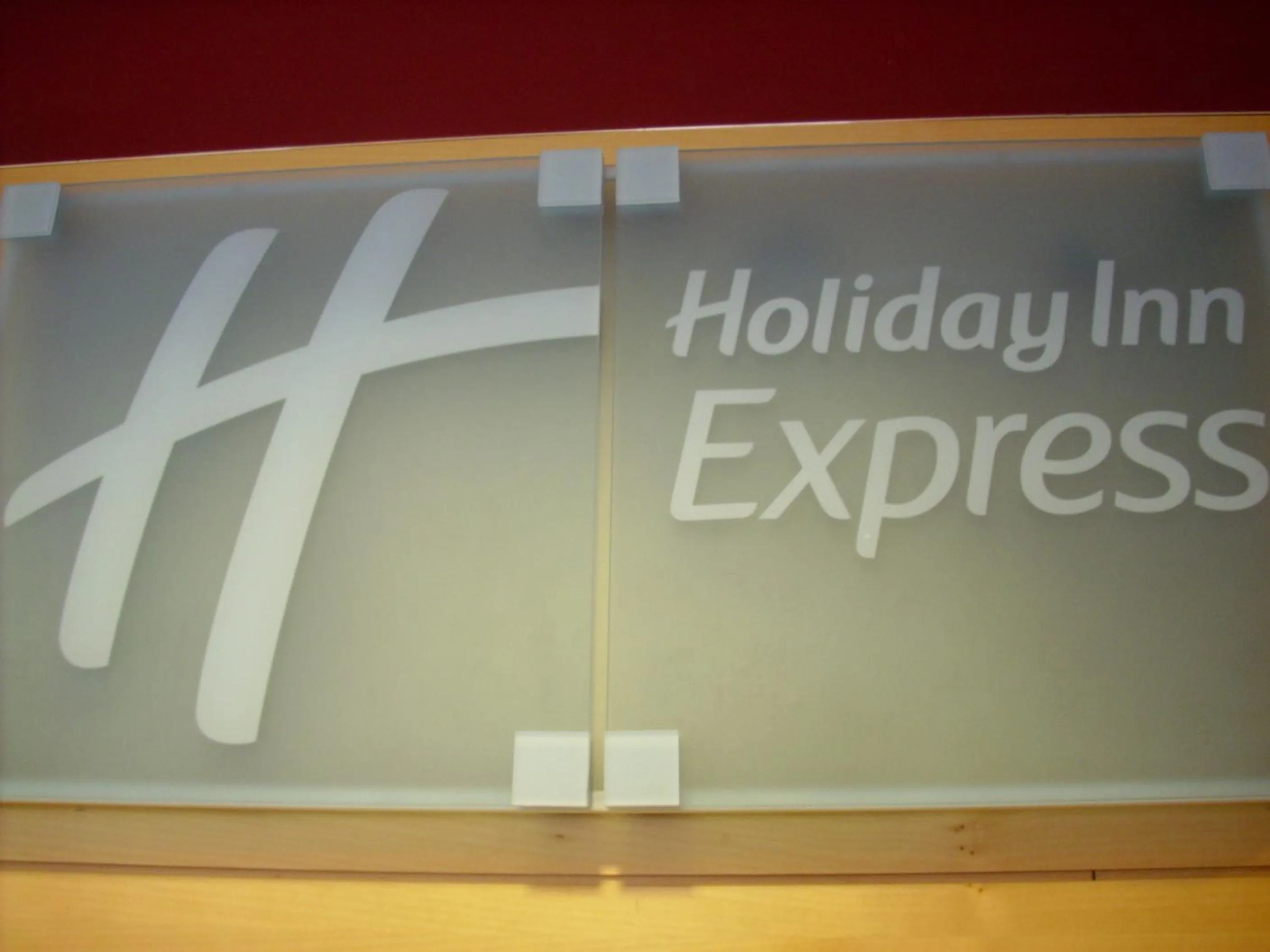 Logo/Certificate/Sign in Holiday Inn Express Madrid-Alcorcón by IHG