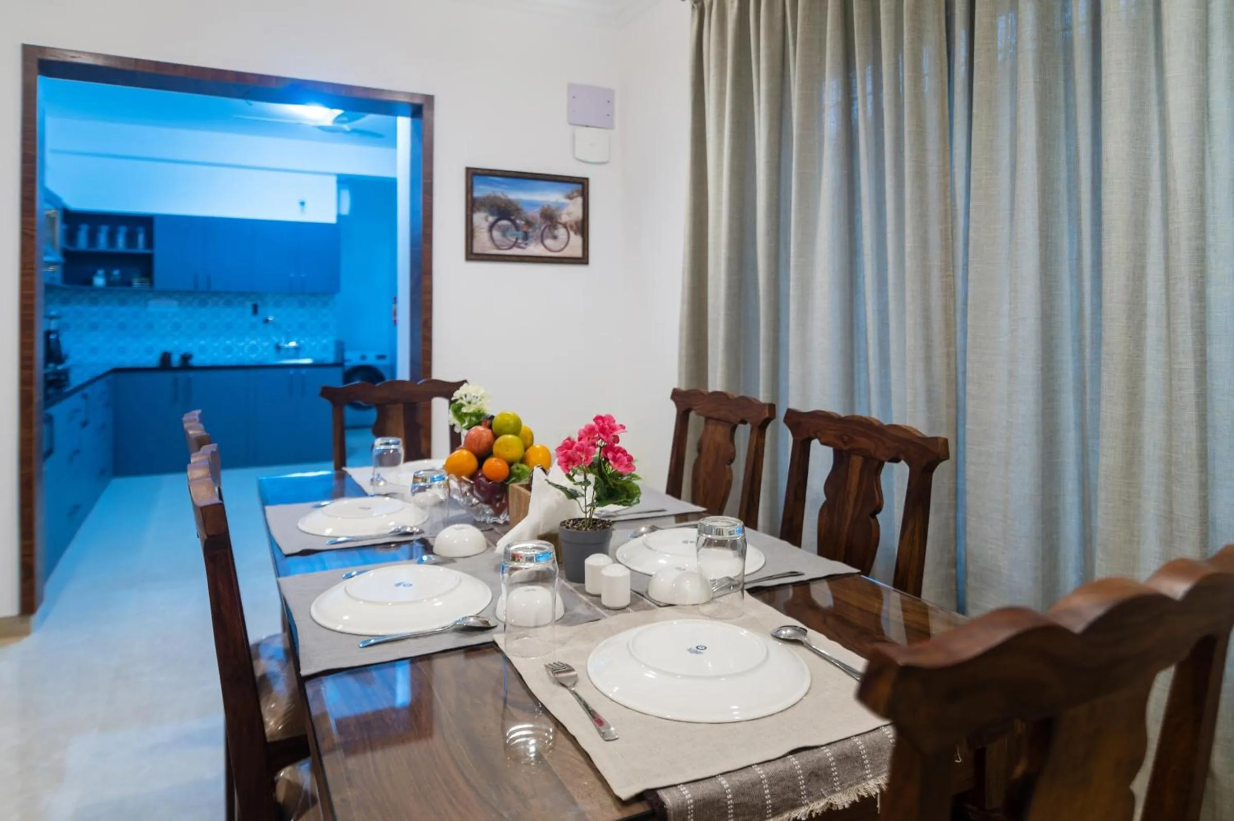 Dining area in Lotus & Orchid Villas by Ramnath Homes