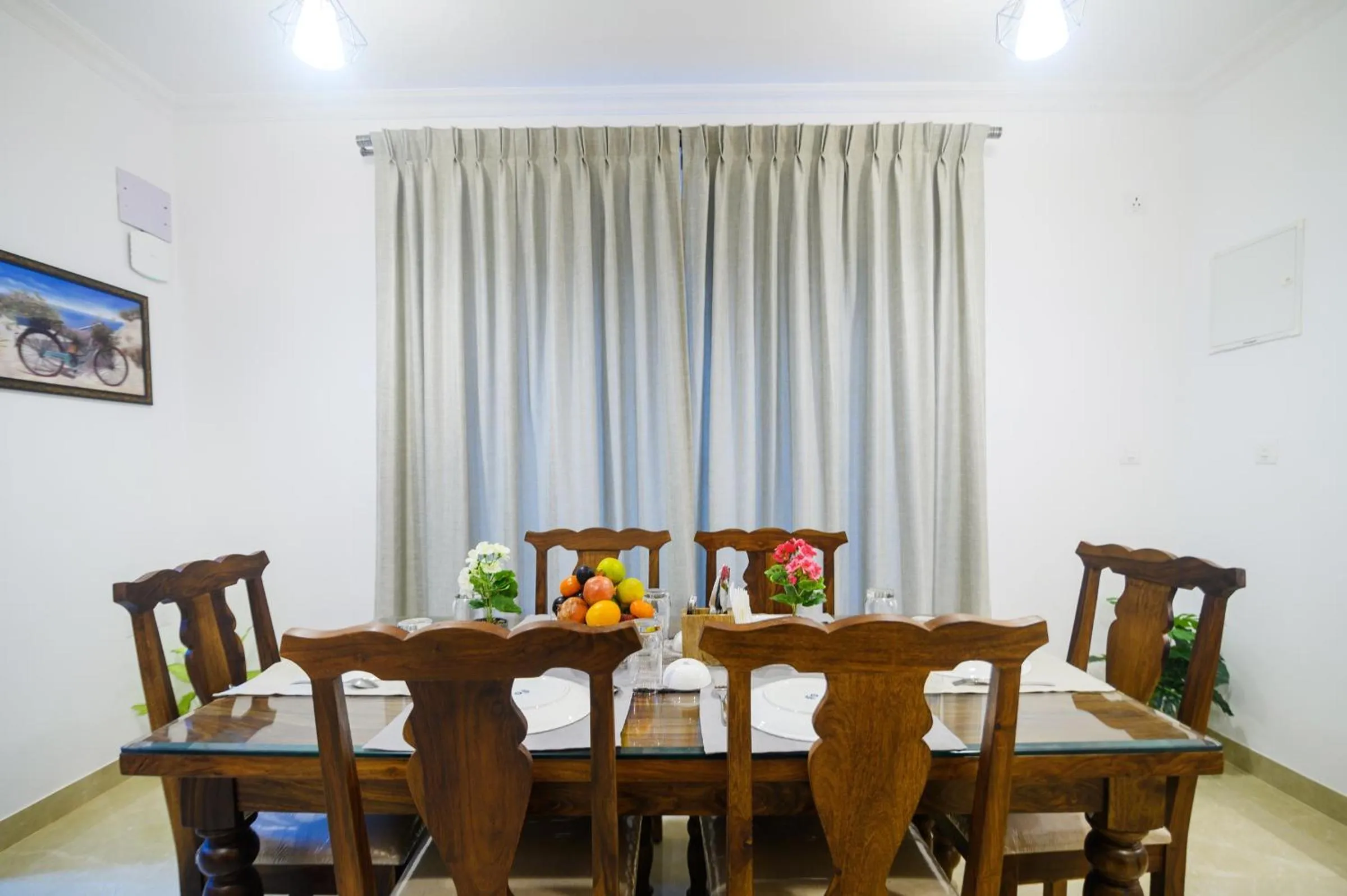 Dining area in Lotus & Orchid Villas by Ramnath Homes