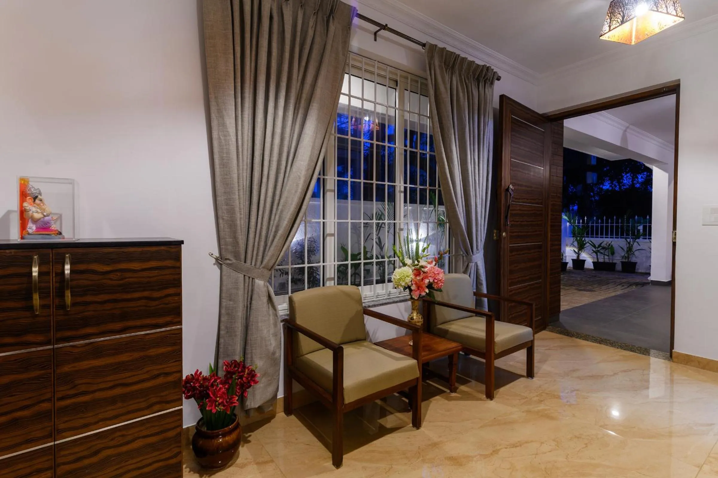 Seating area in Lotus & Orchid Villas by Ramnath Homes