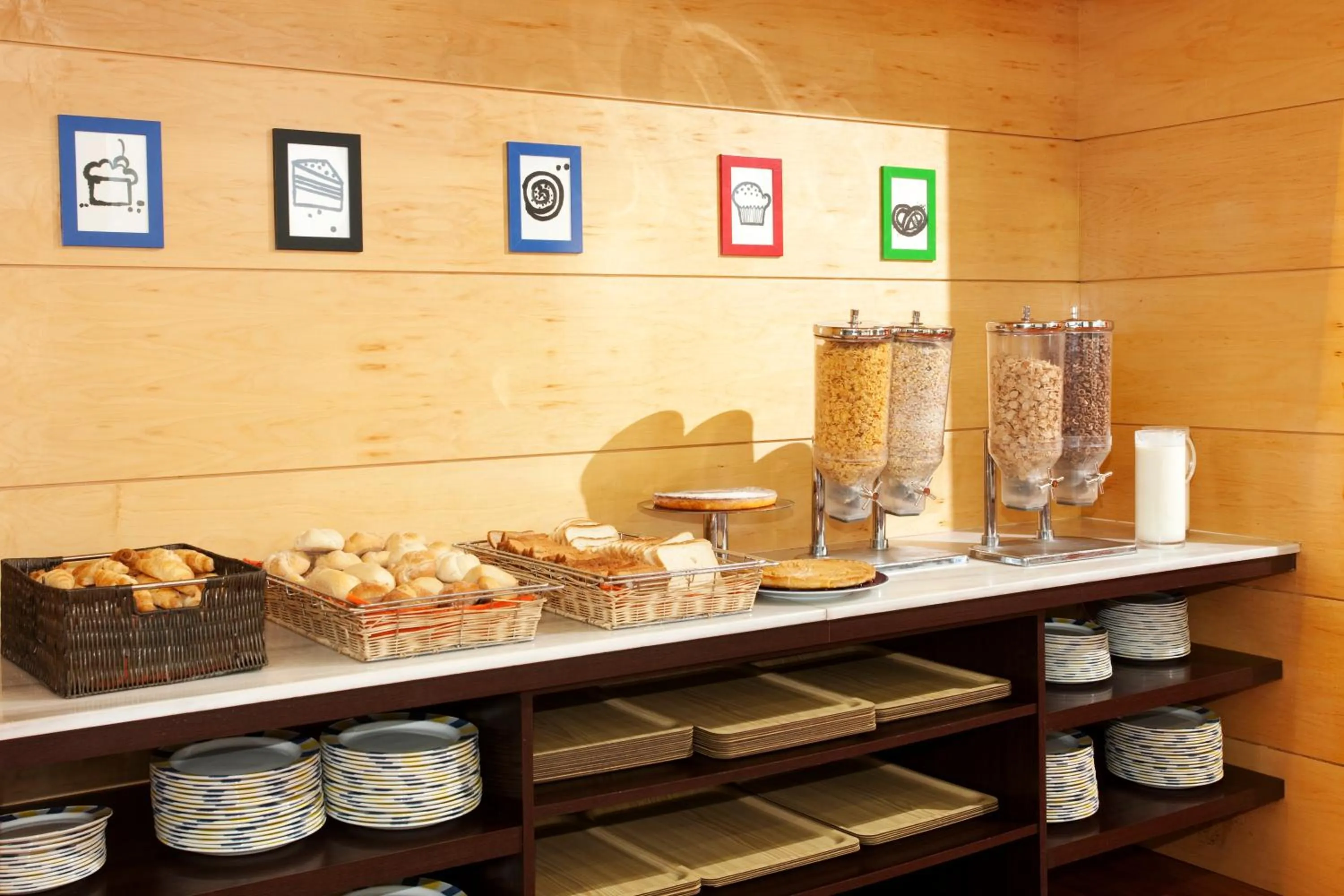 Continental breakfast in Holiday Inn Express Molins de Rei by IHG