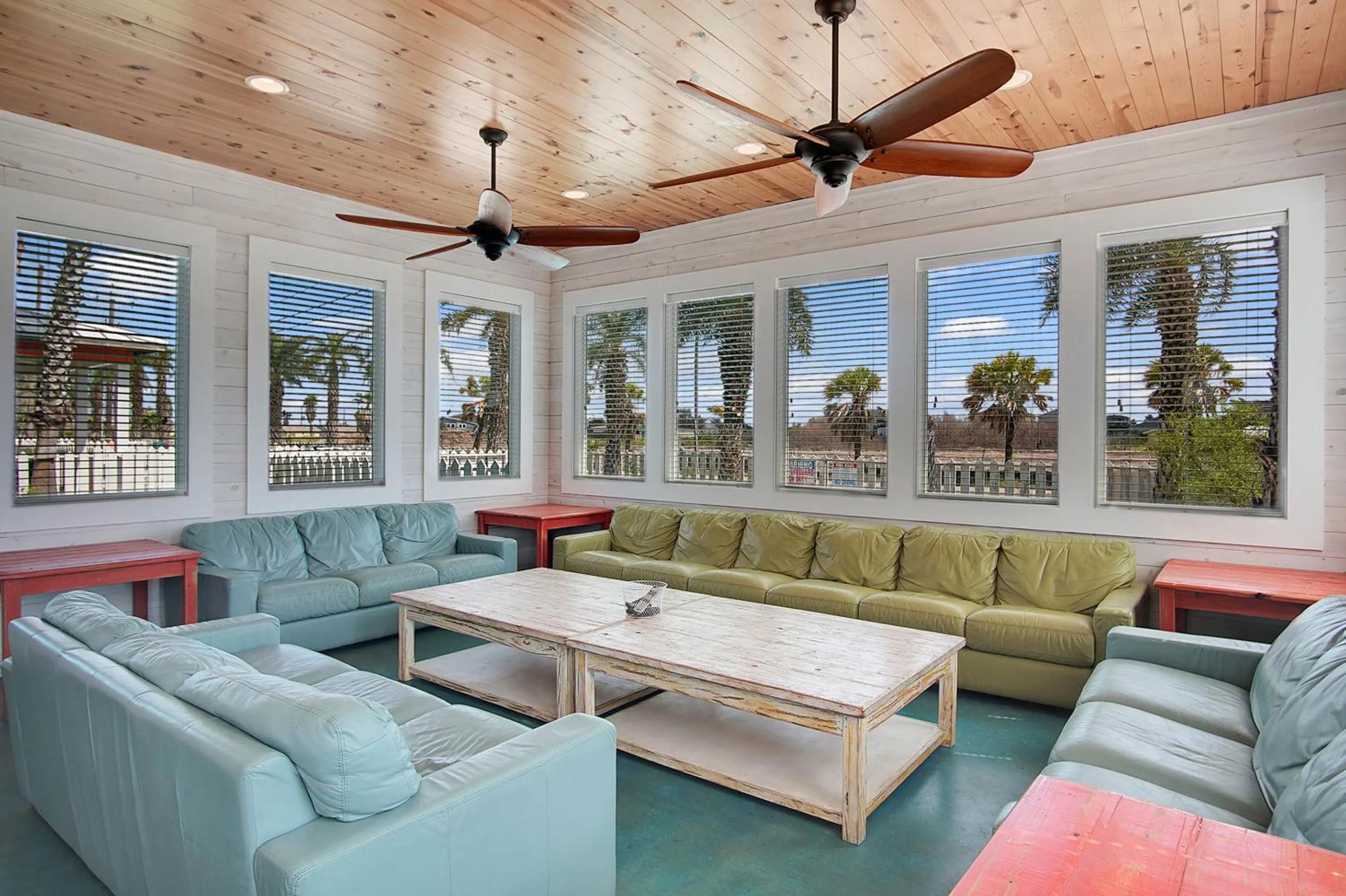 Property building in Beach Club 2