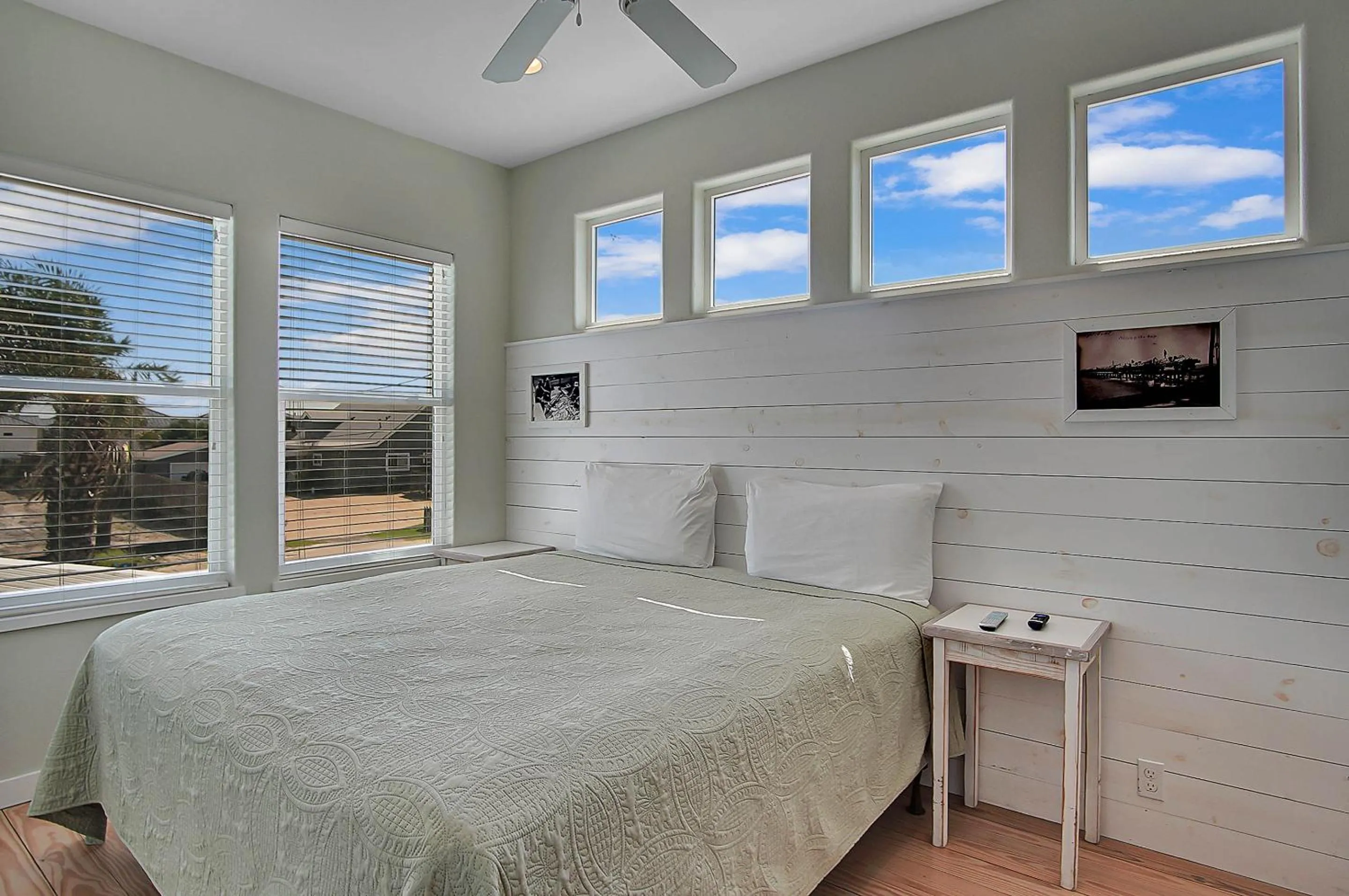 Property building, Bed in Beach Club 2