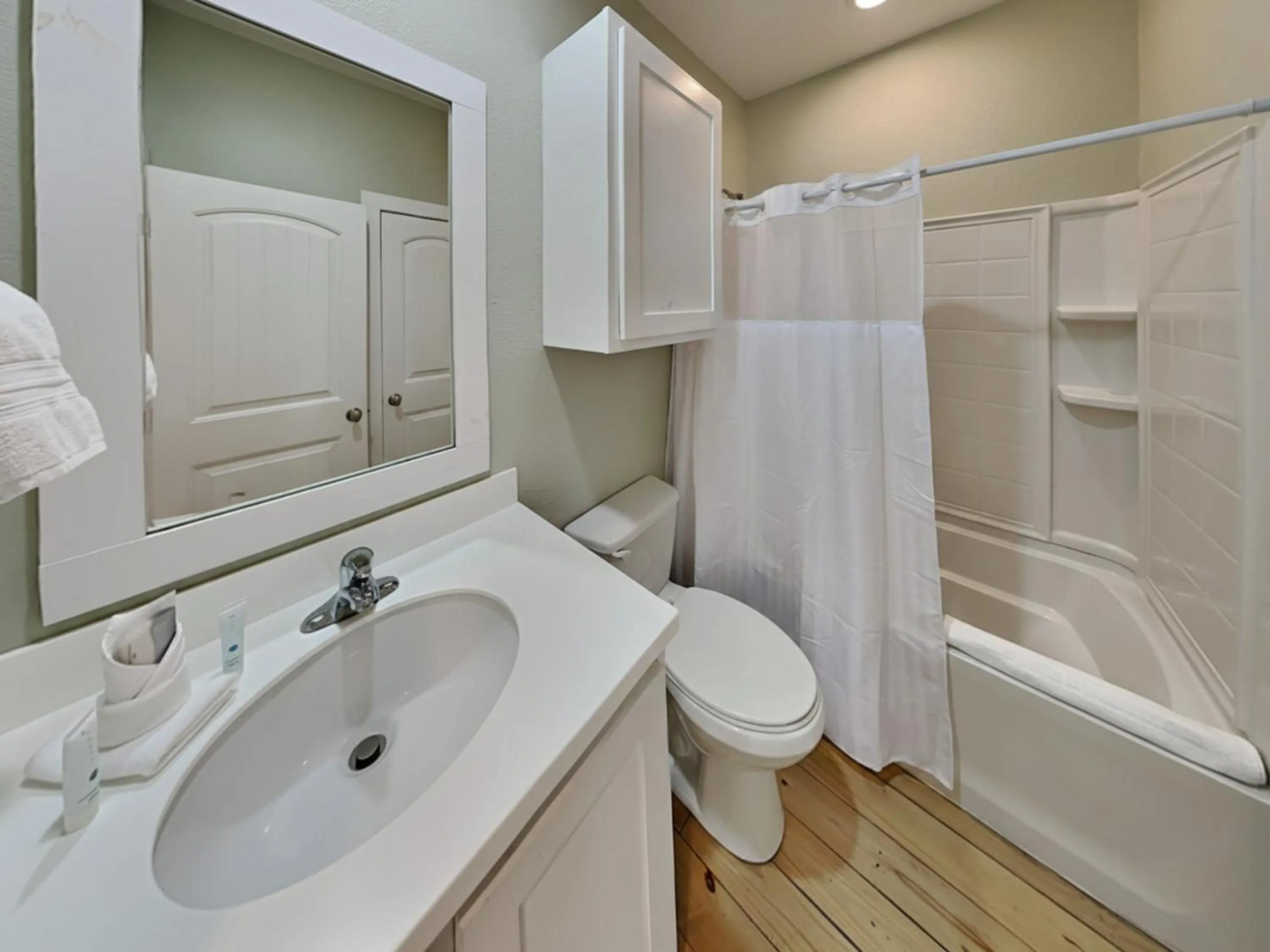 Shower in Beach Club 2