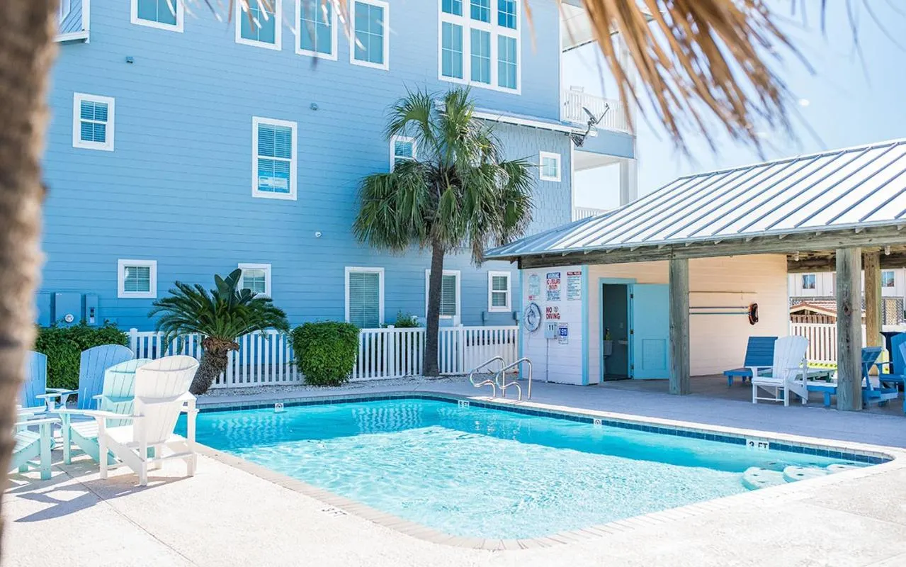 Property building in Turtle Paradise