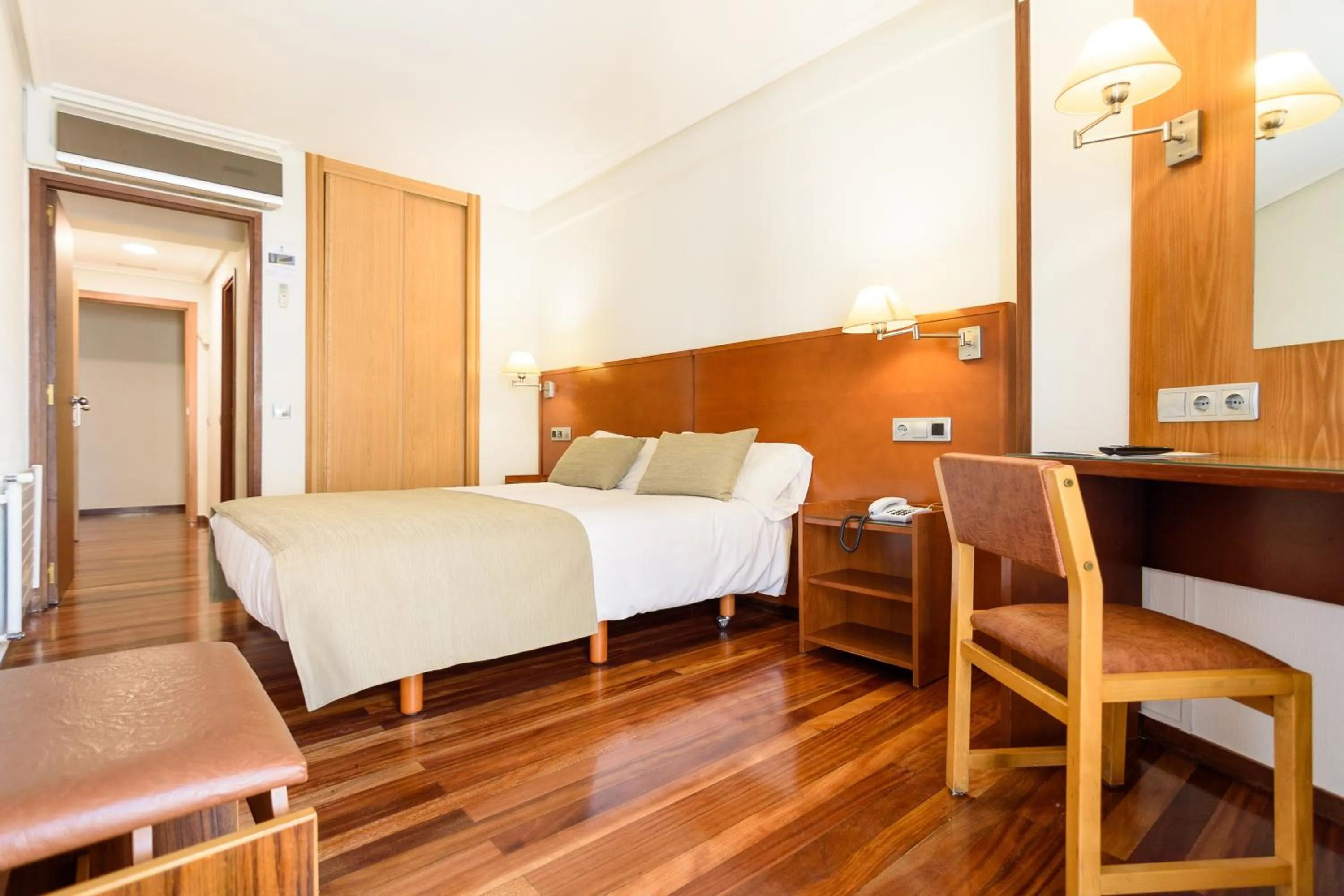 Photo of the whole room, Bed in México PR