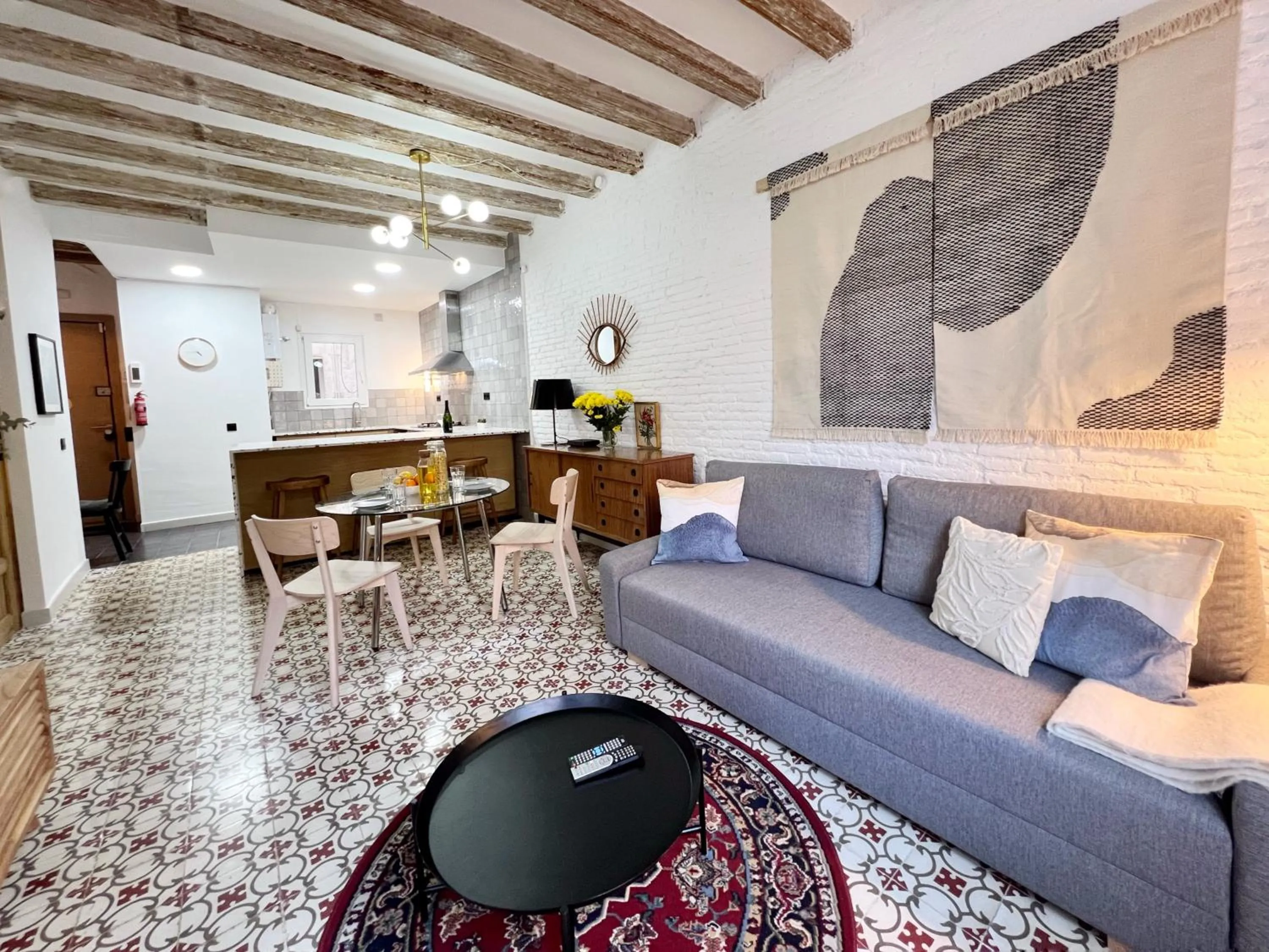 Almodovar Apartment Barcelona