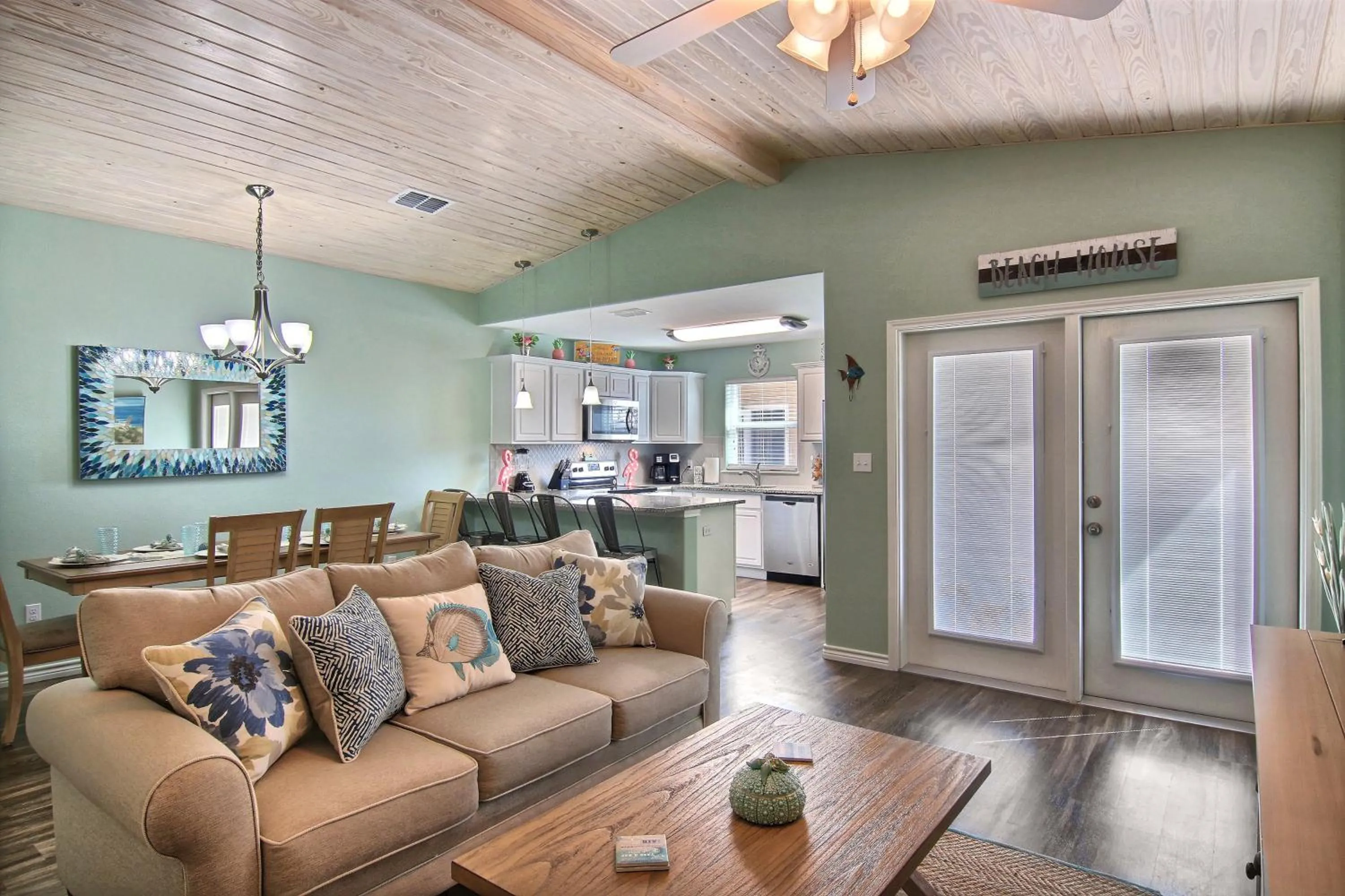Property building in Just Beachy