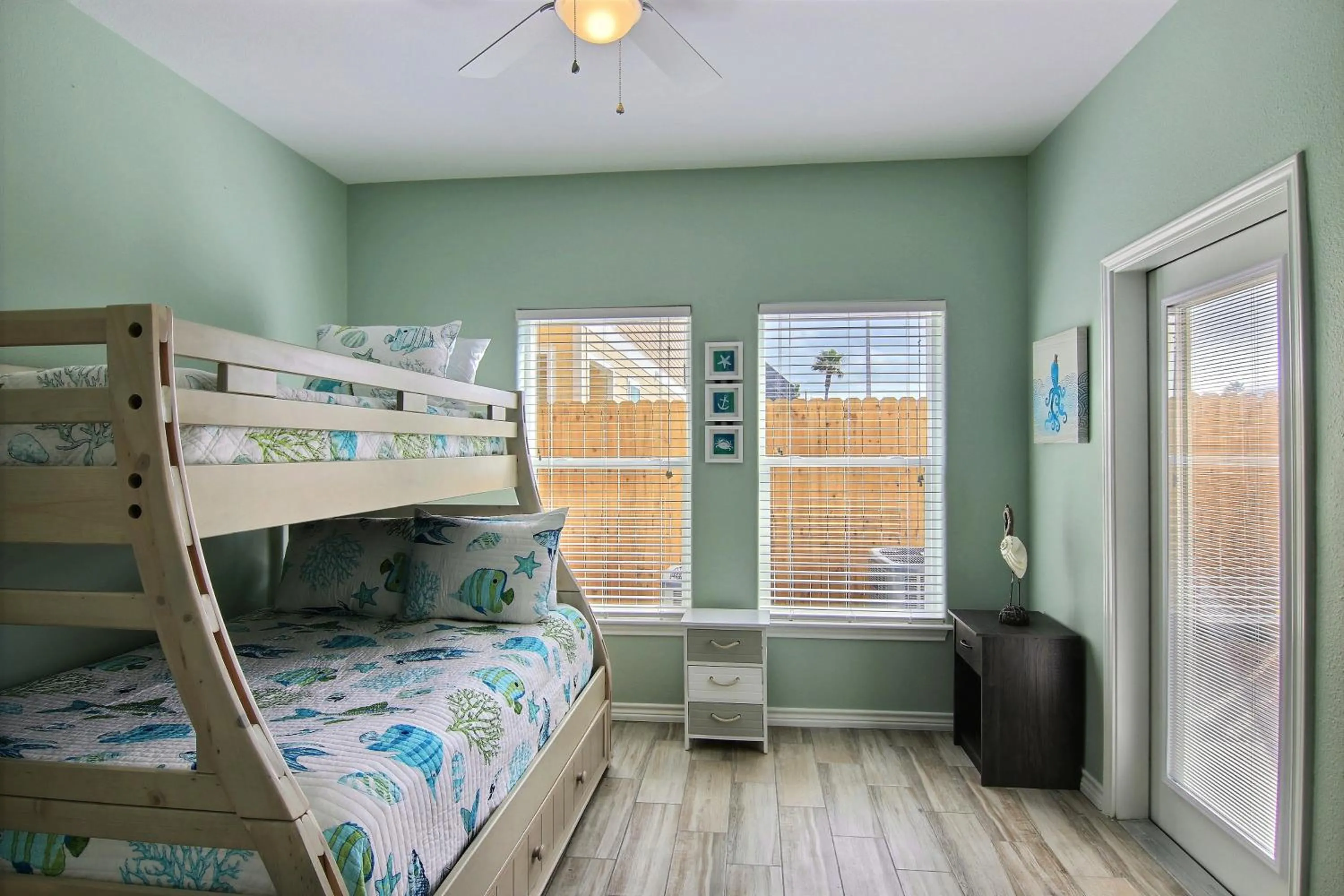 Property building, Bed in Just Beachy