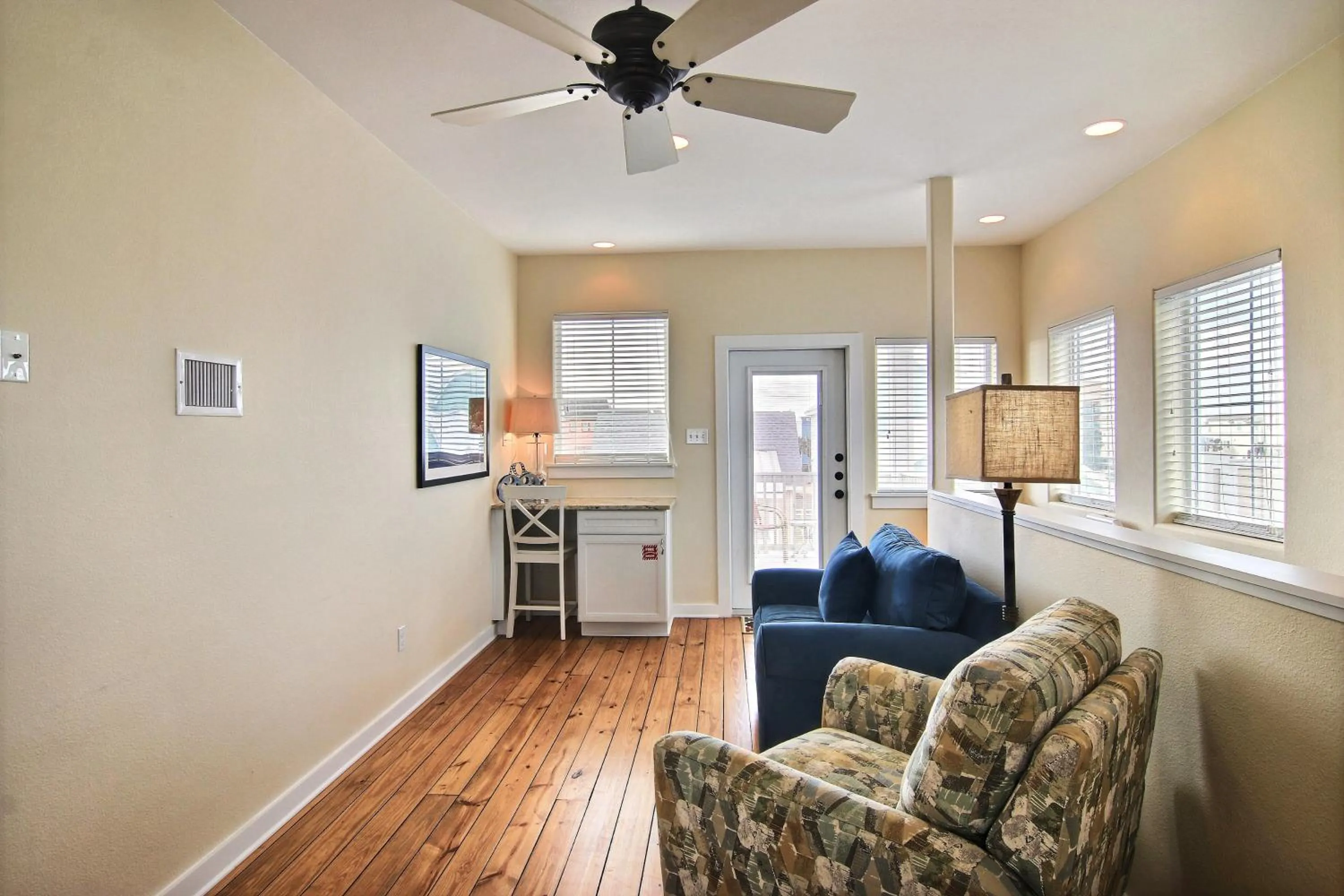 Property building in Kona Cove