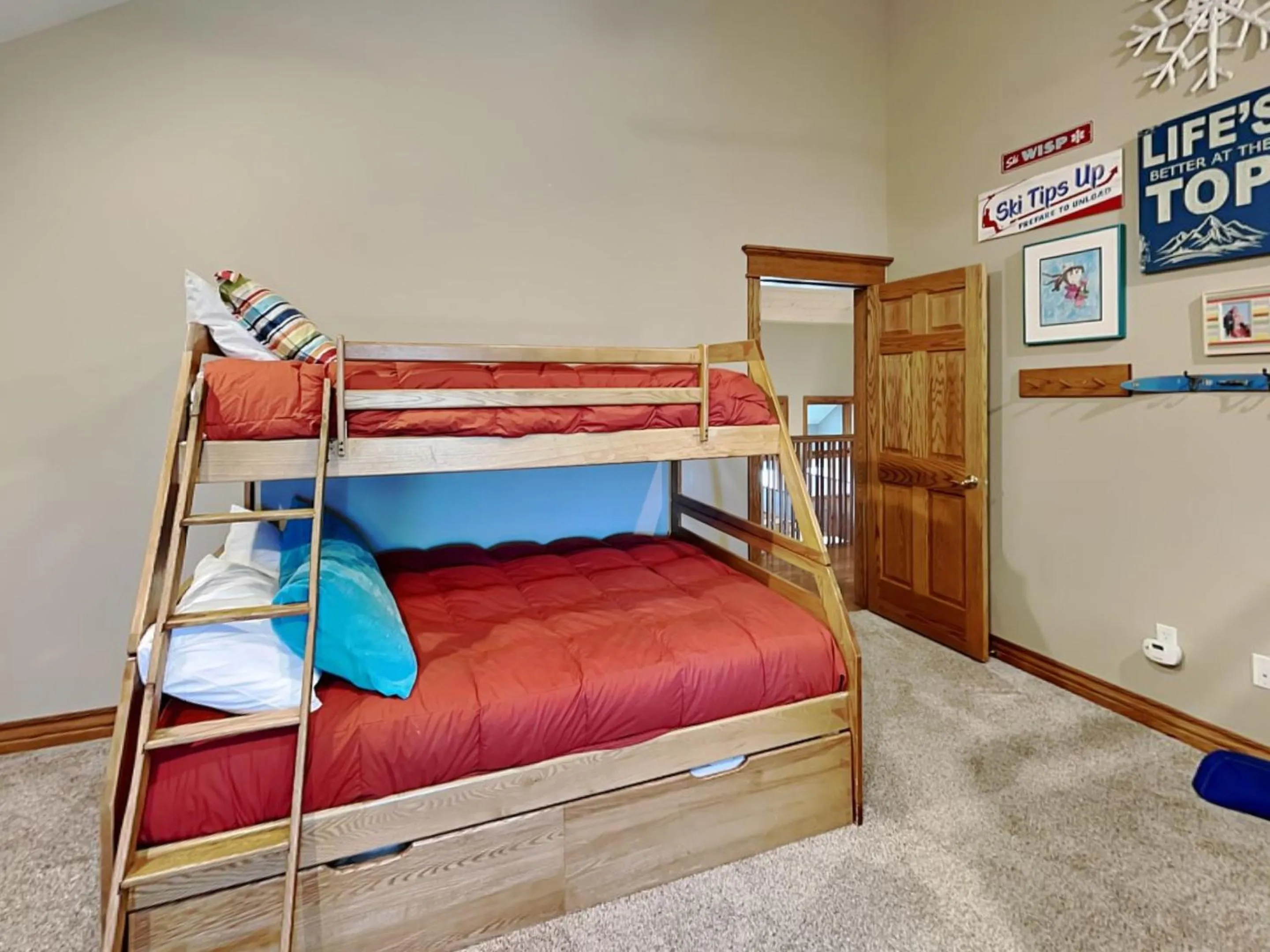 Bed in Stone Mountain Vista