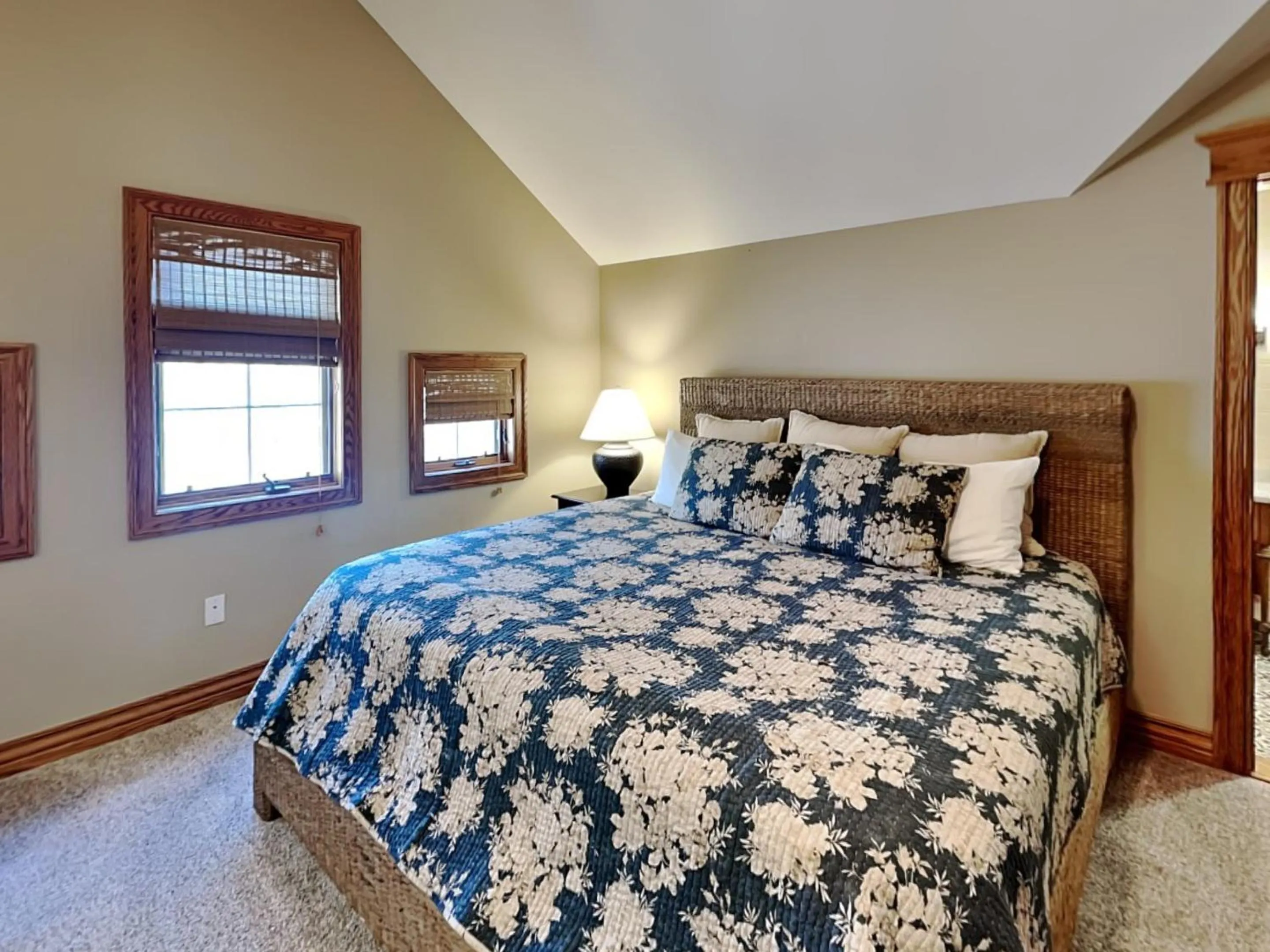 Bed in Stone Mountain Vista