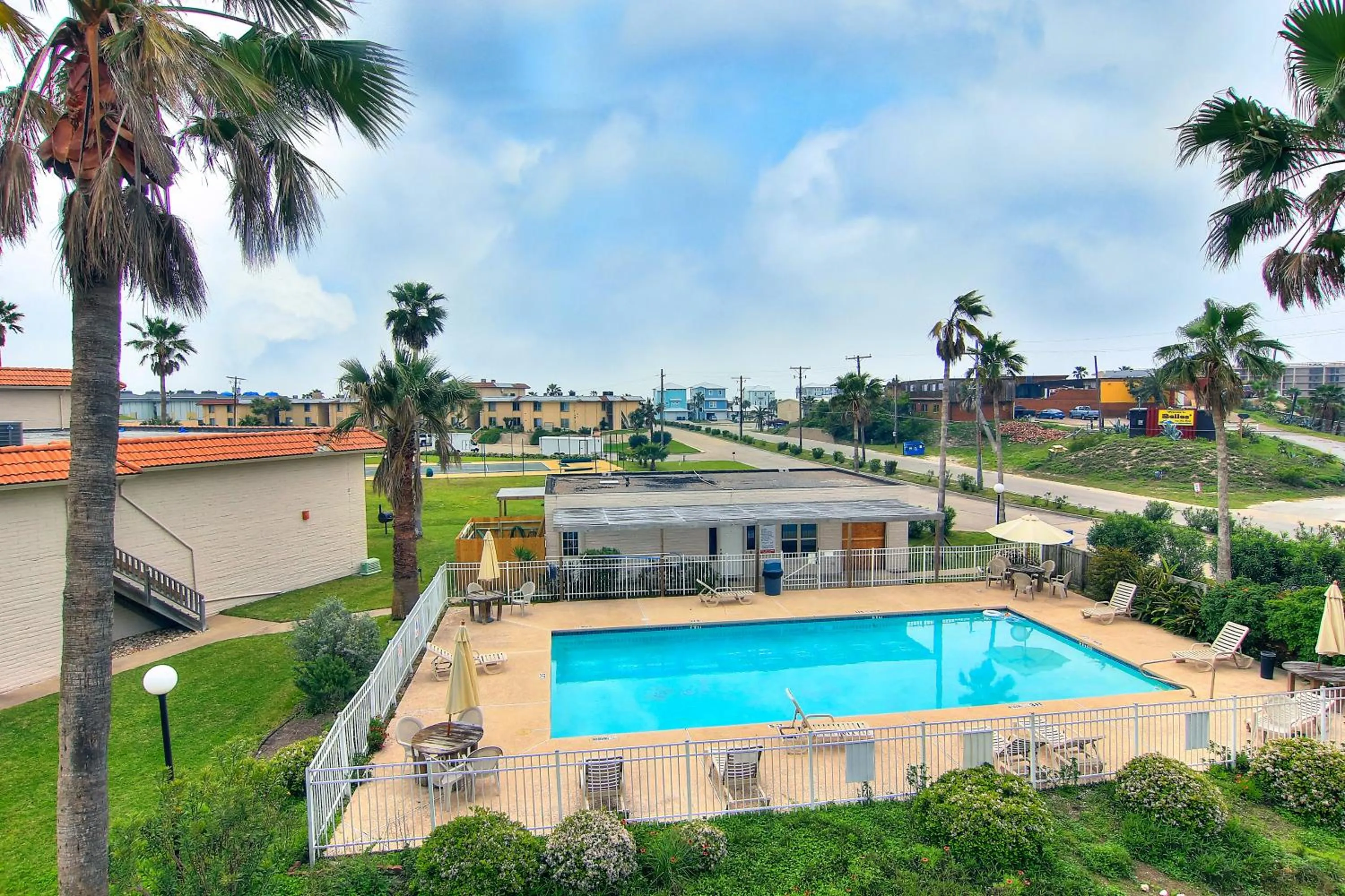 Property building in Pearl Marlin