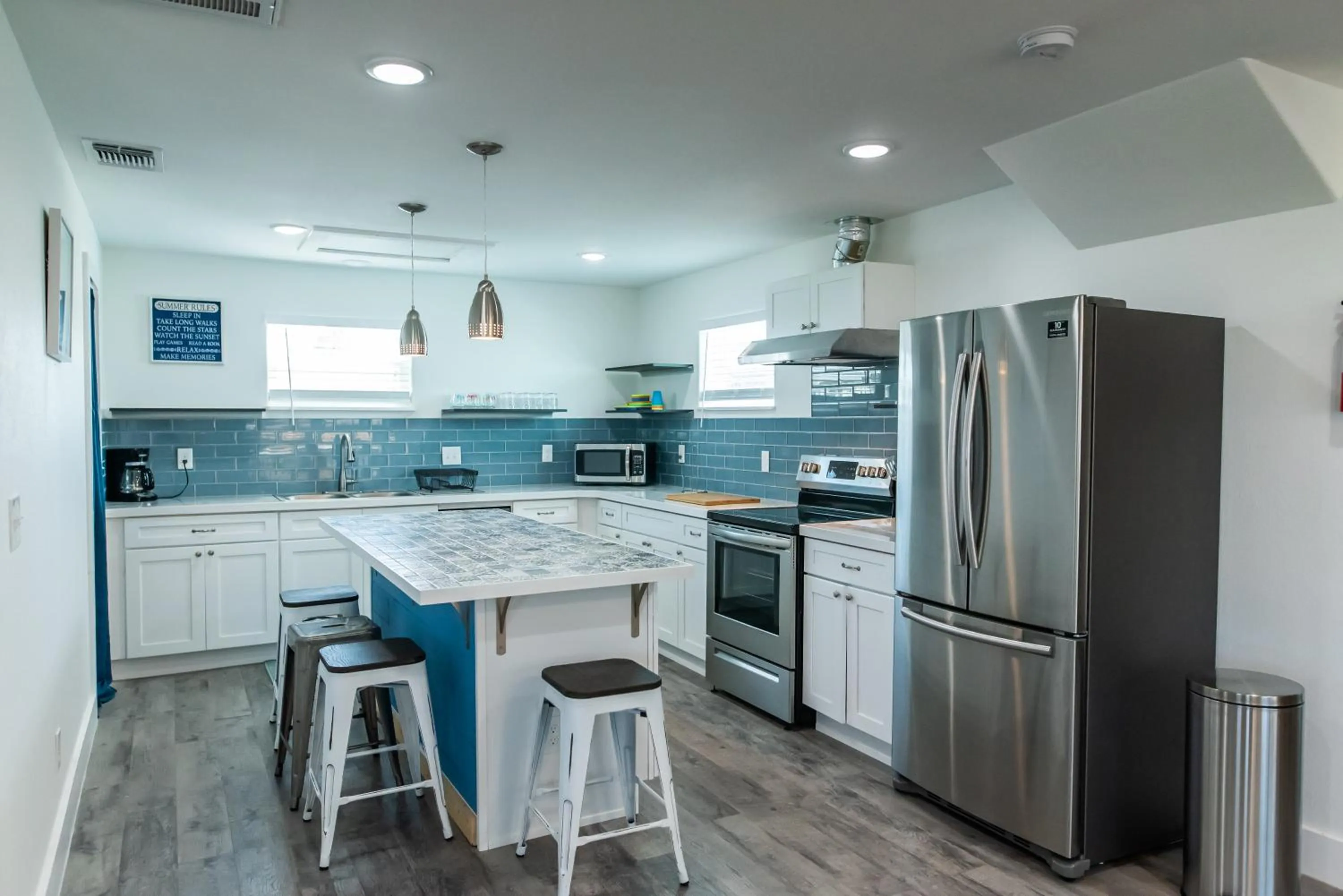 Property building in Casa De Poe