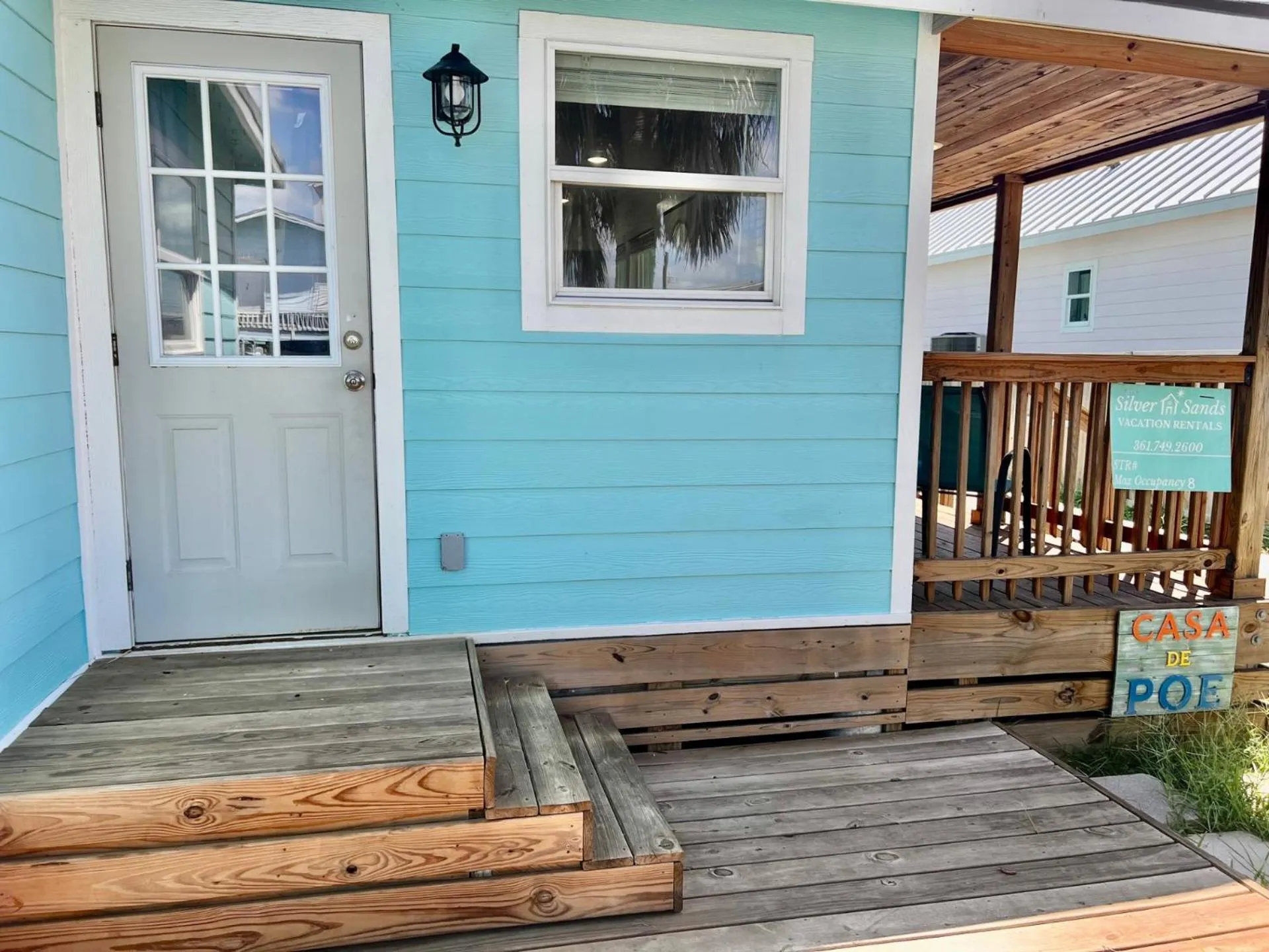 Property building in Casa De Poe