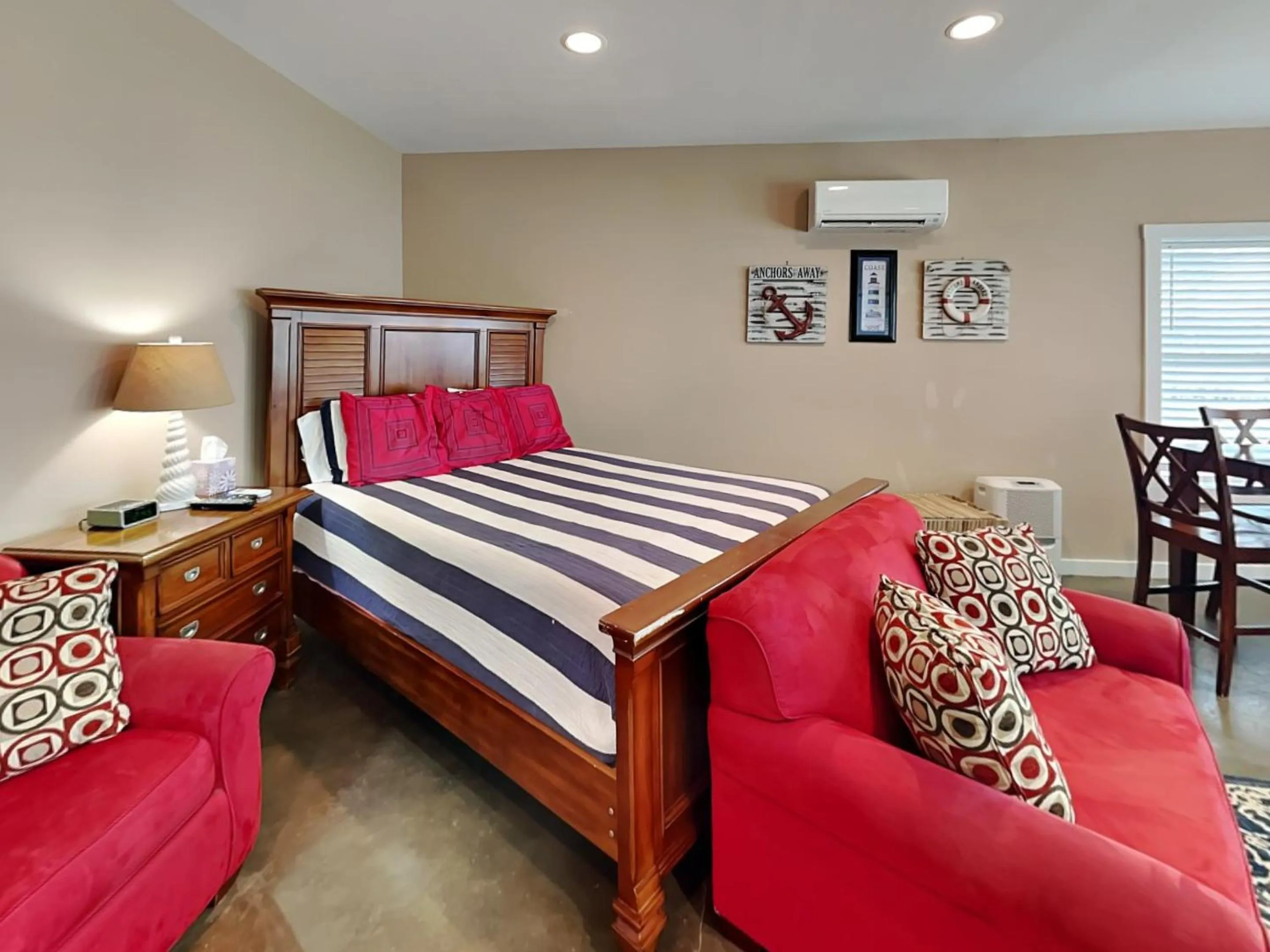 Bed in Port A Paradise