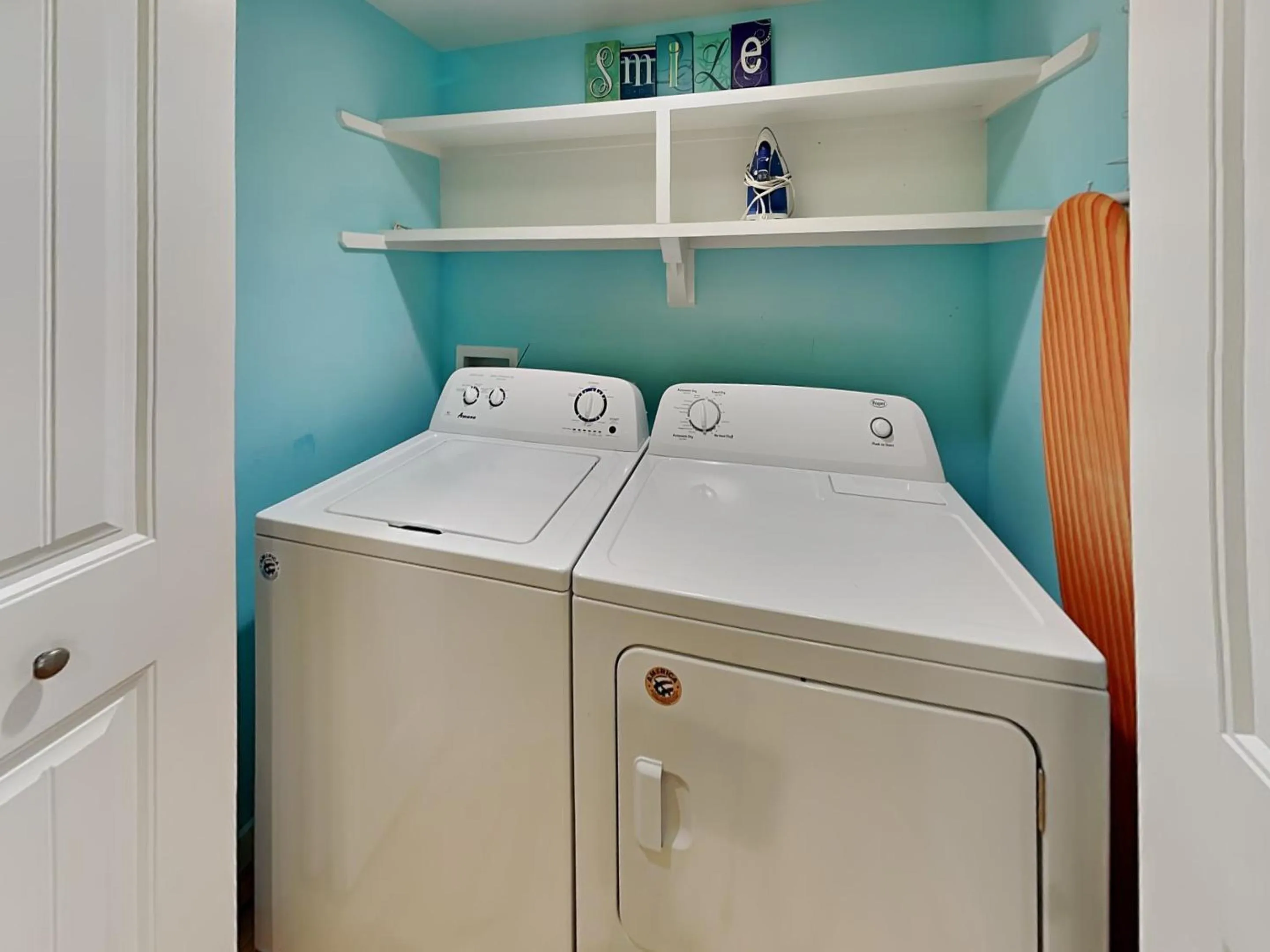 Bed in Port A Paradise