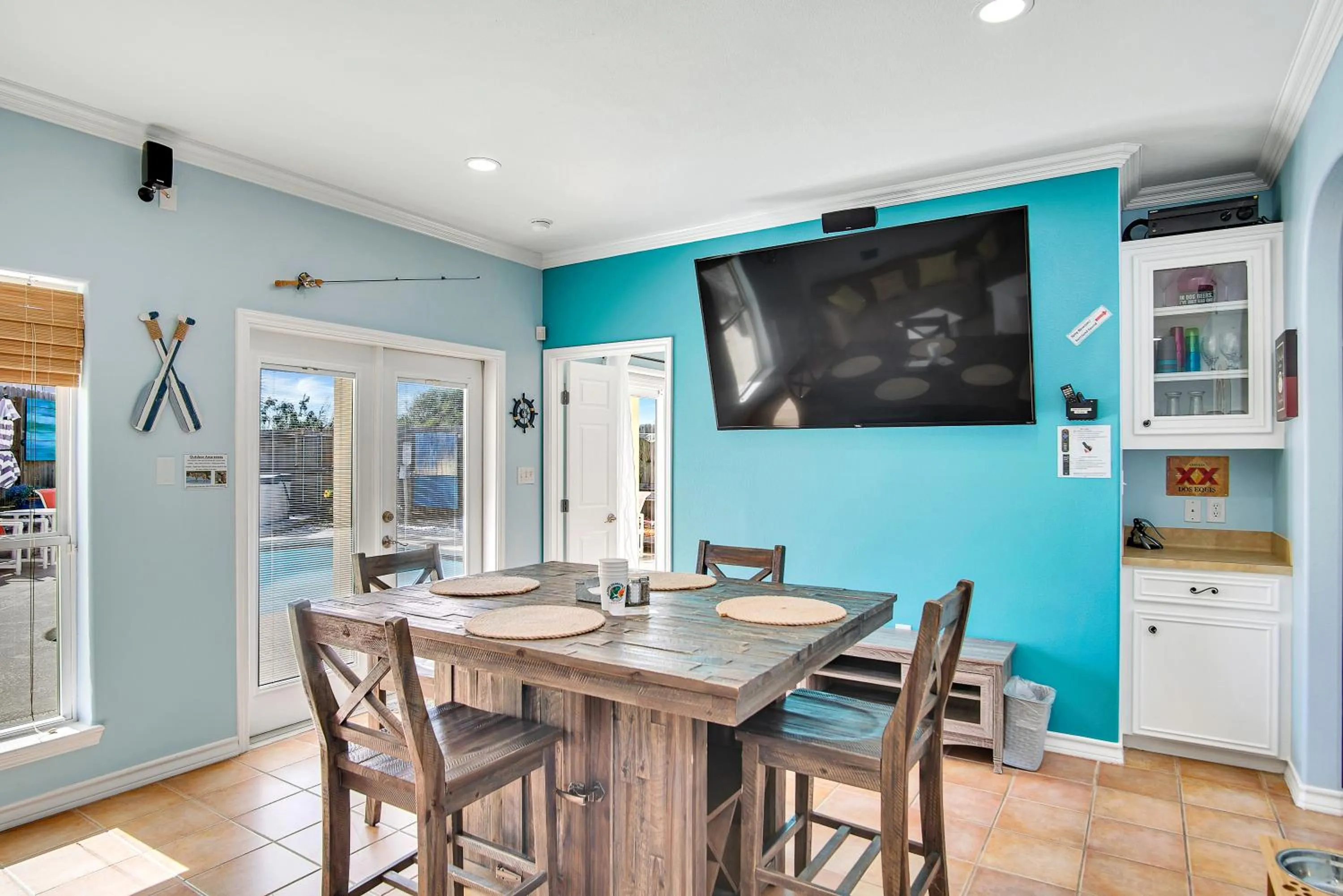 Property building in LaJuana Iguana