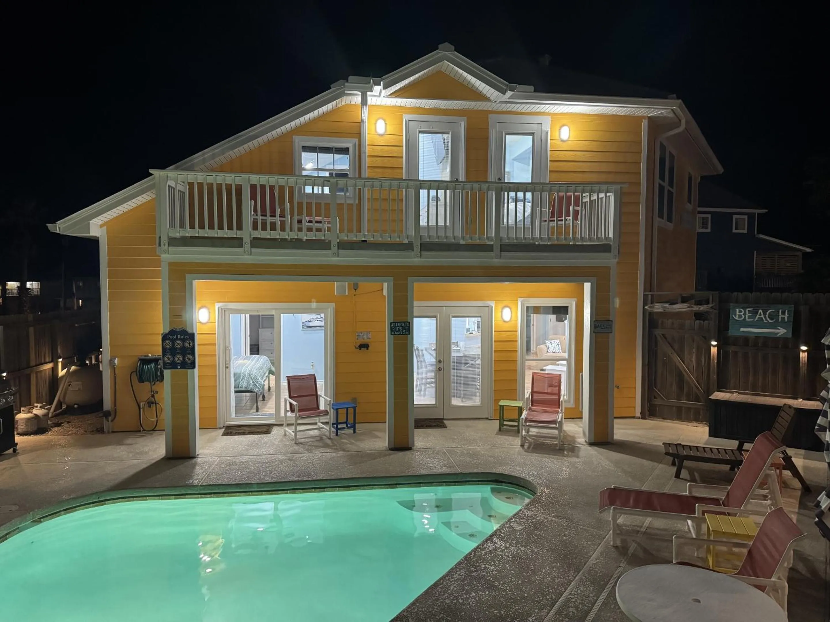 Property building in LaJuana Iguana