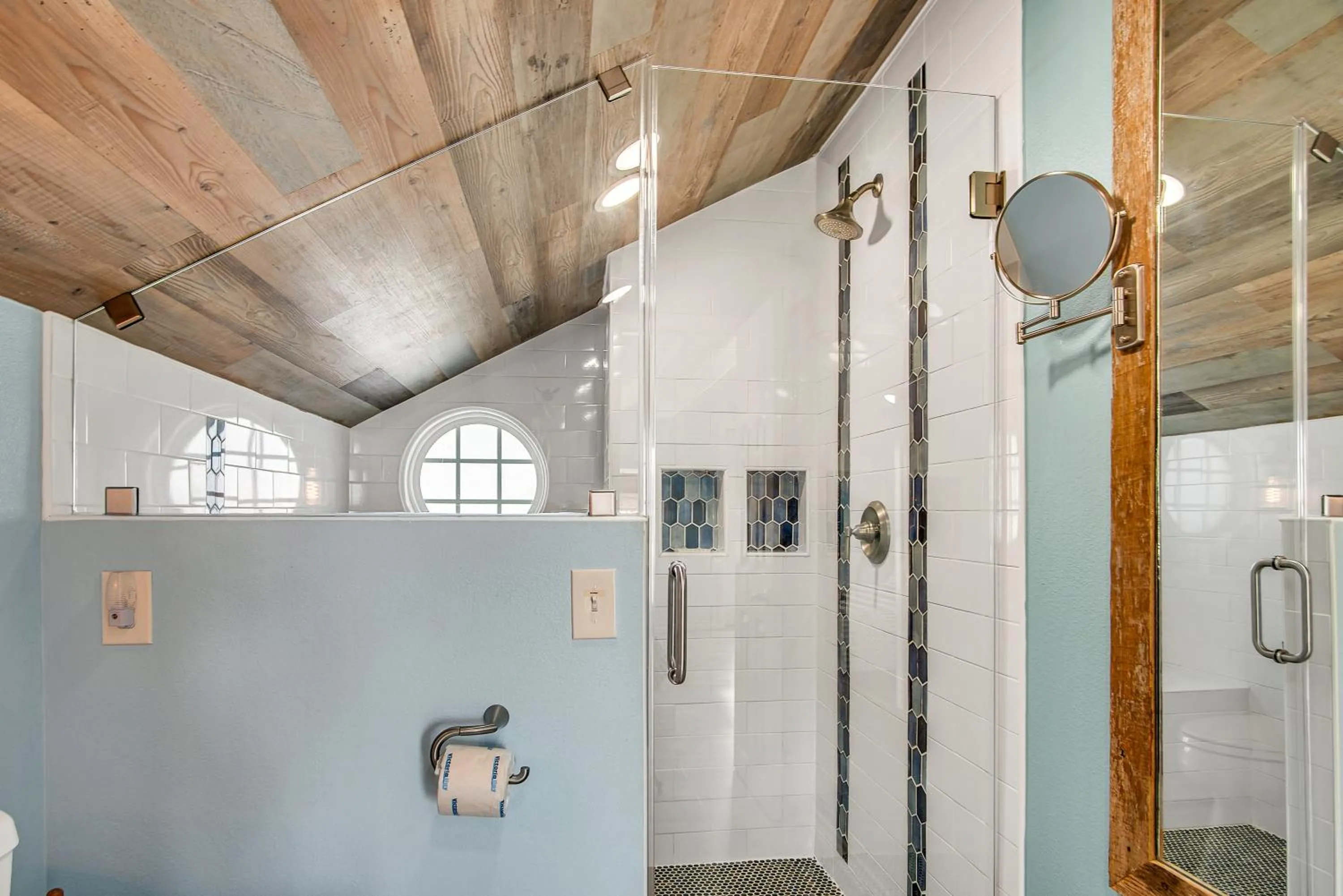 Property building in LaJuana Iguana