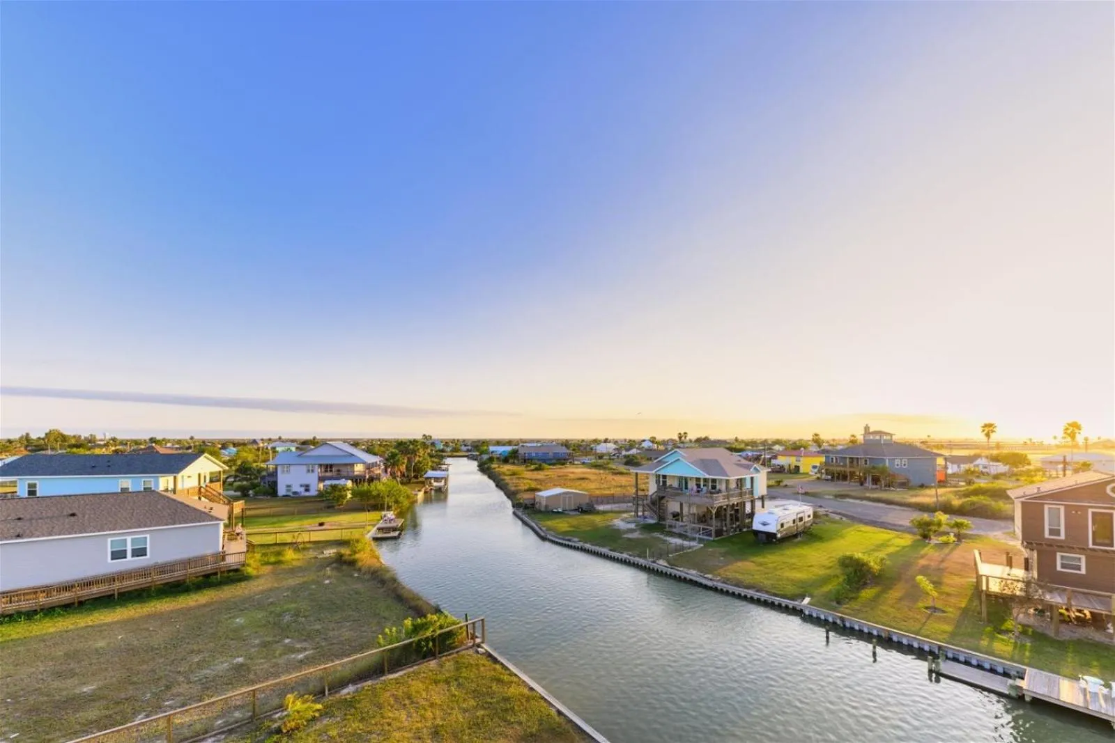 Property building in Blue -Crab- Cove