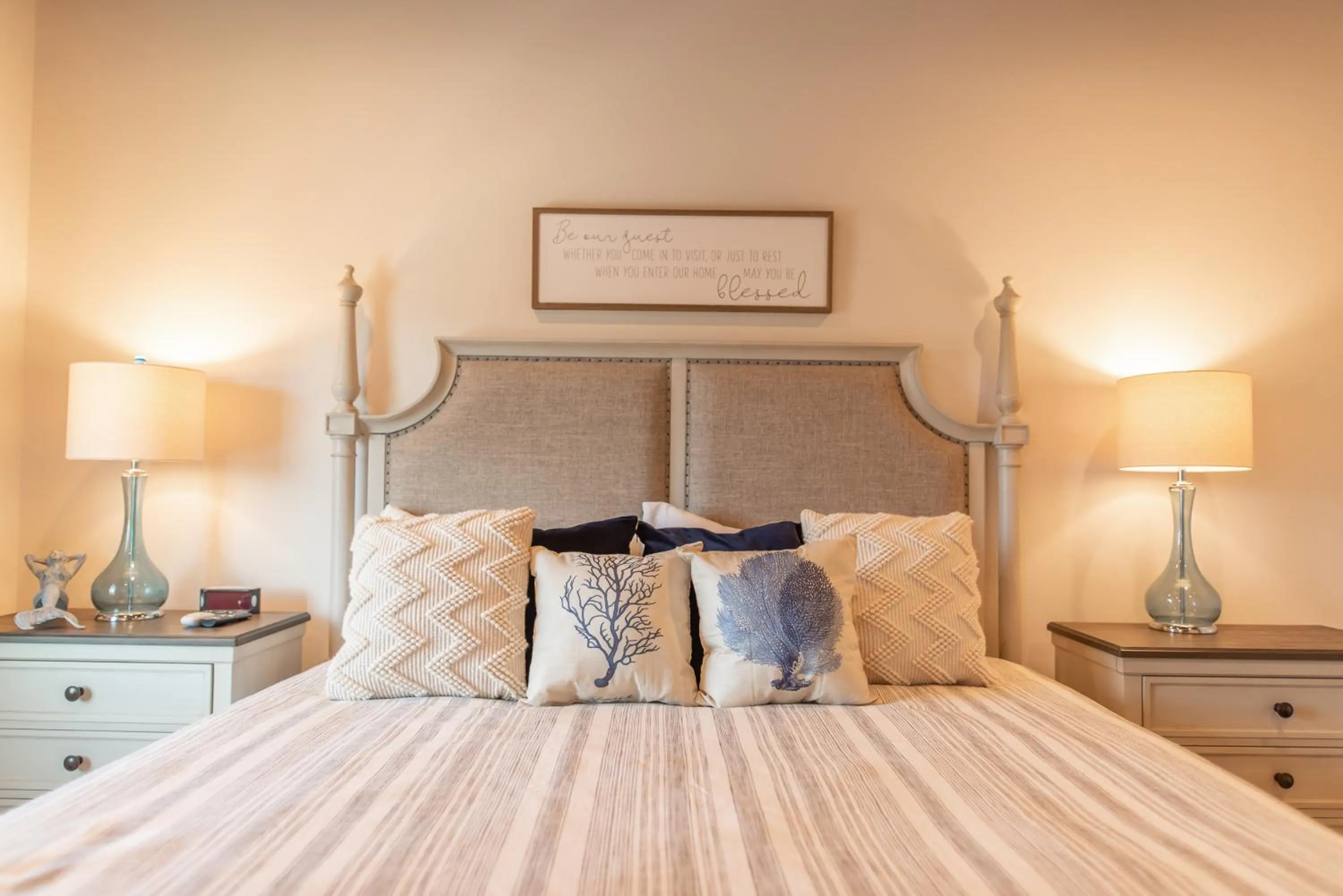 Property building, Bed in Getaway