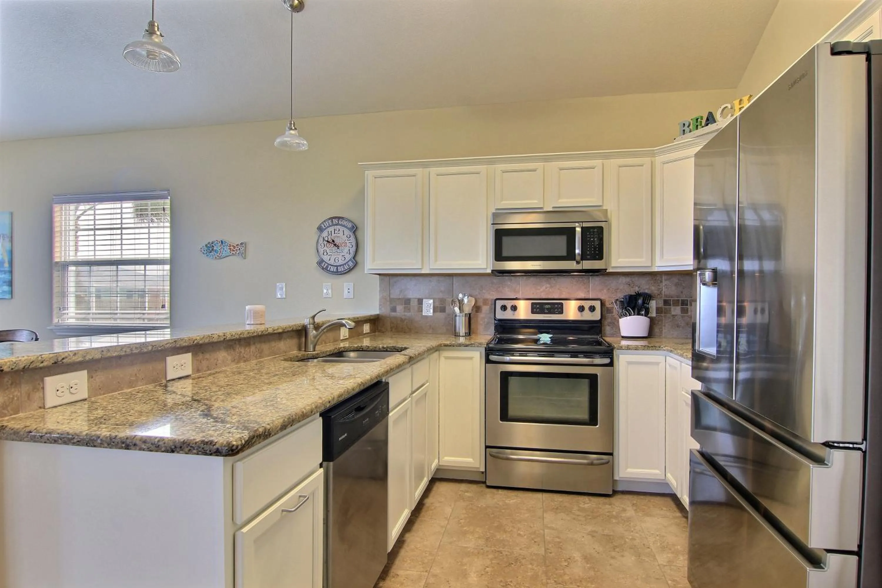 Property building in Shamrock by the Sea