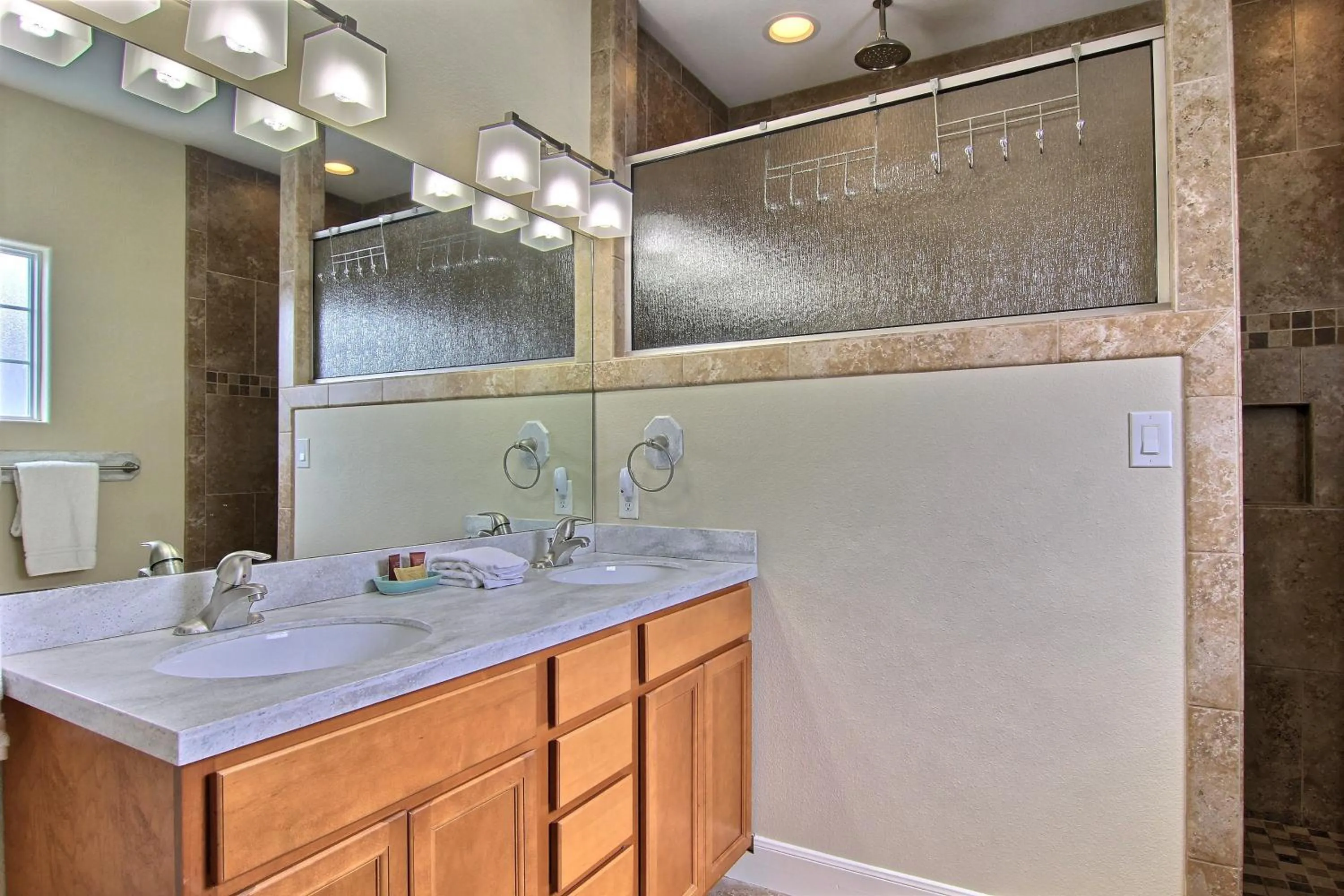 Property building in Shamrock by the Sea