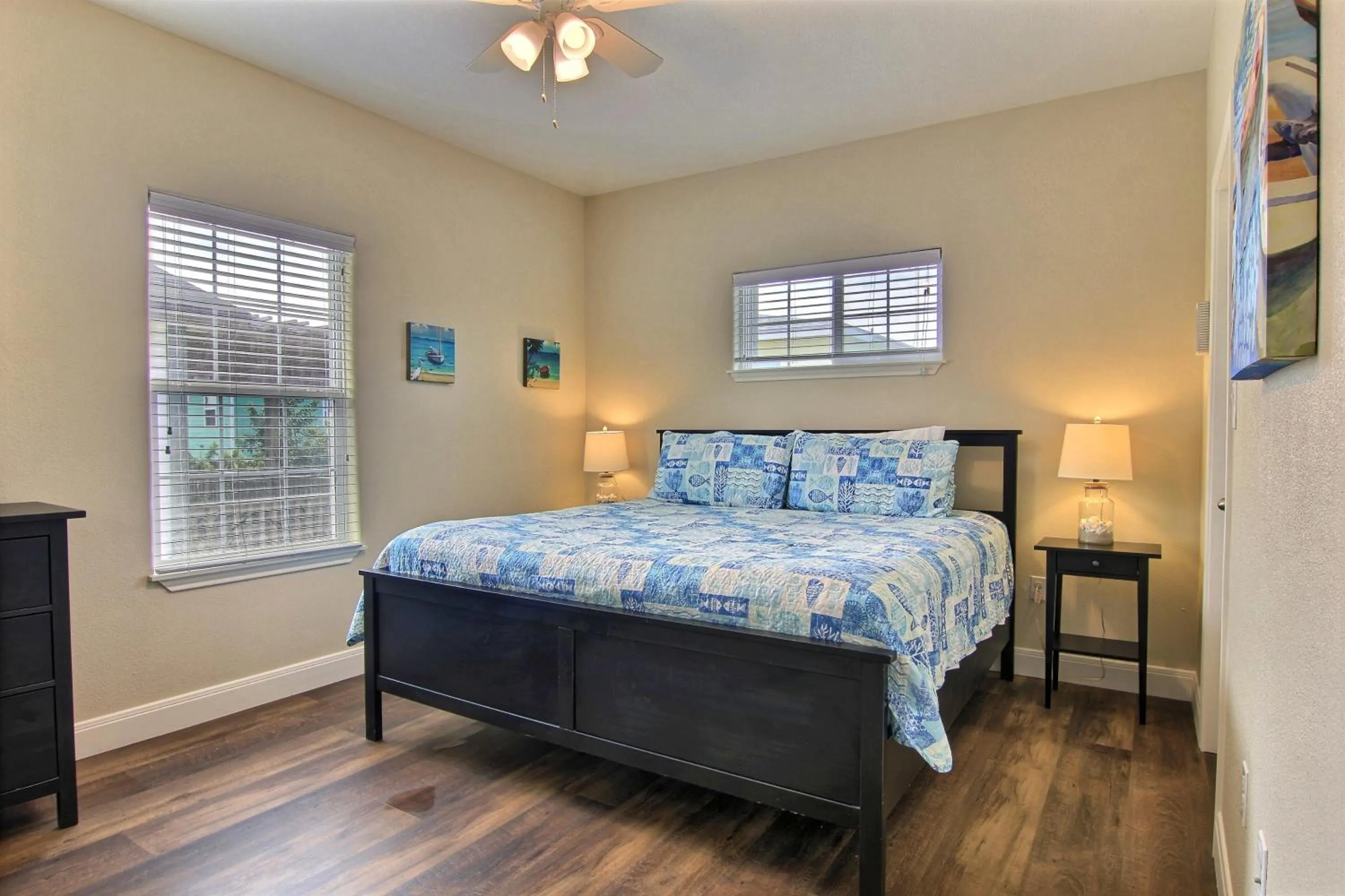 Property building, Bed in Shamrock by the Sea