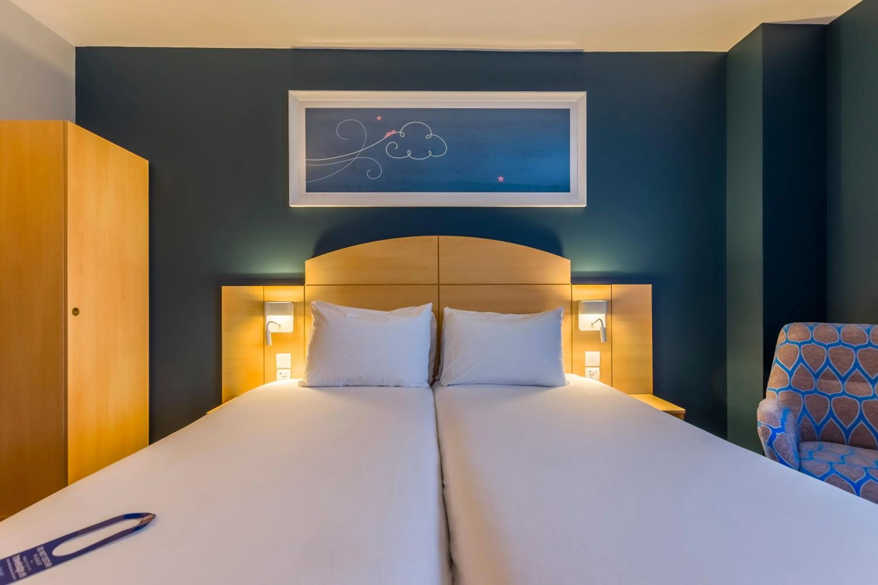 Bed in Travelodge Madrid Alcalá de Henares