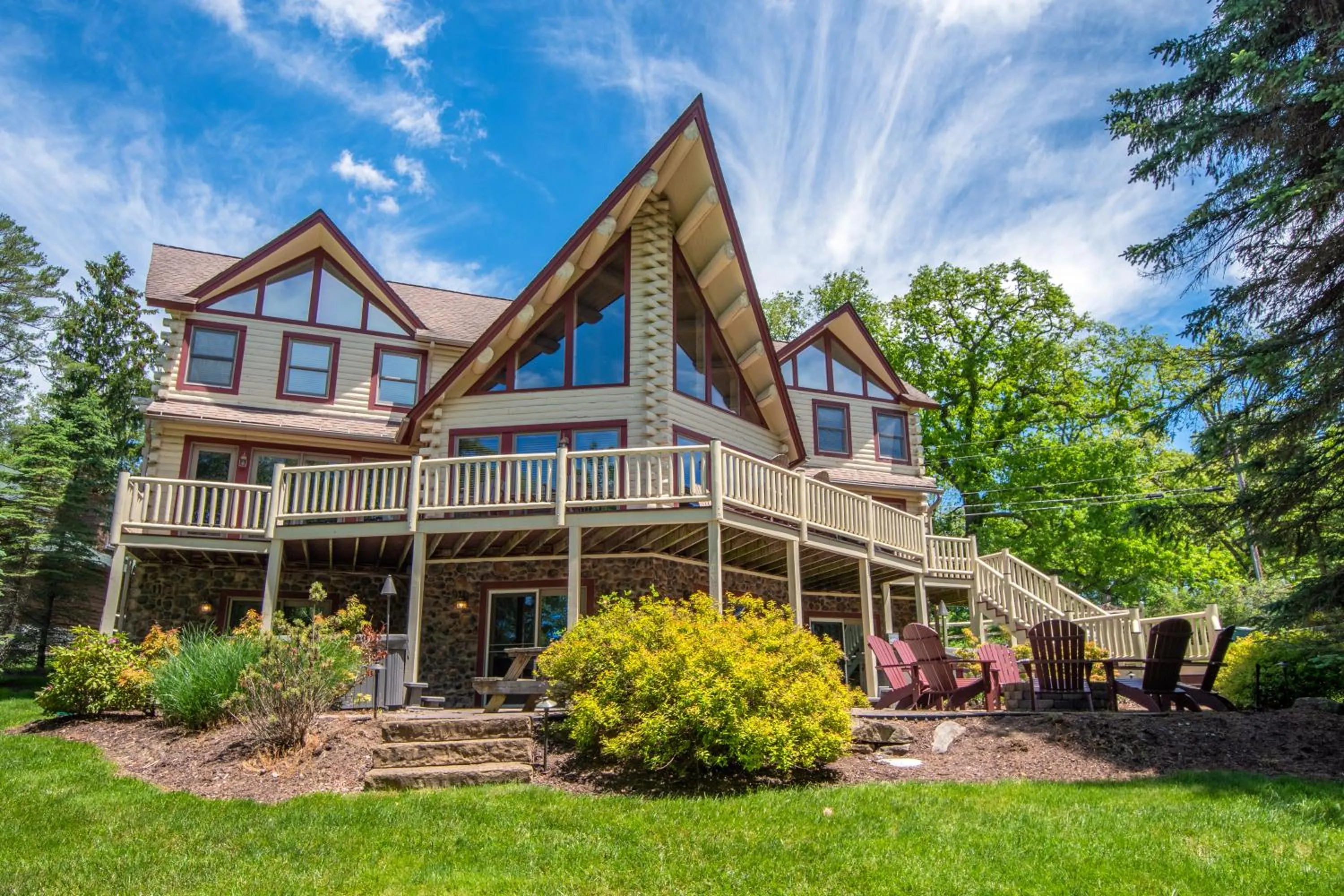 Property building in Mallard Landing