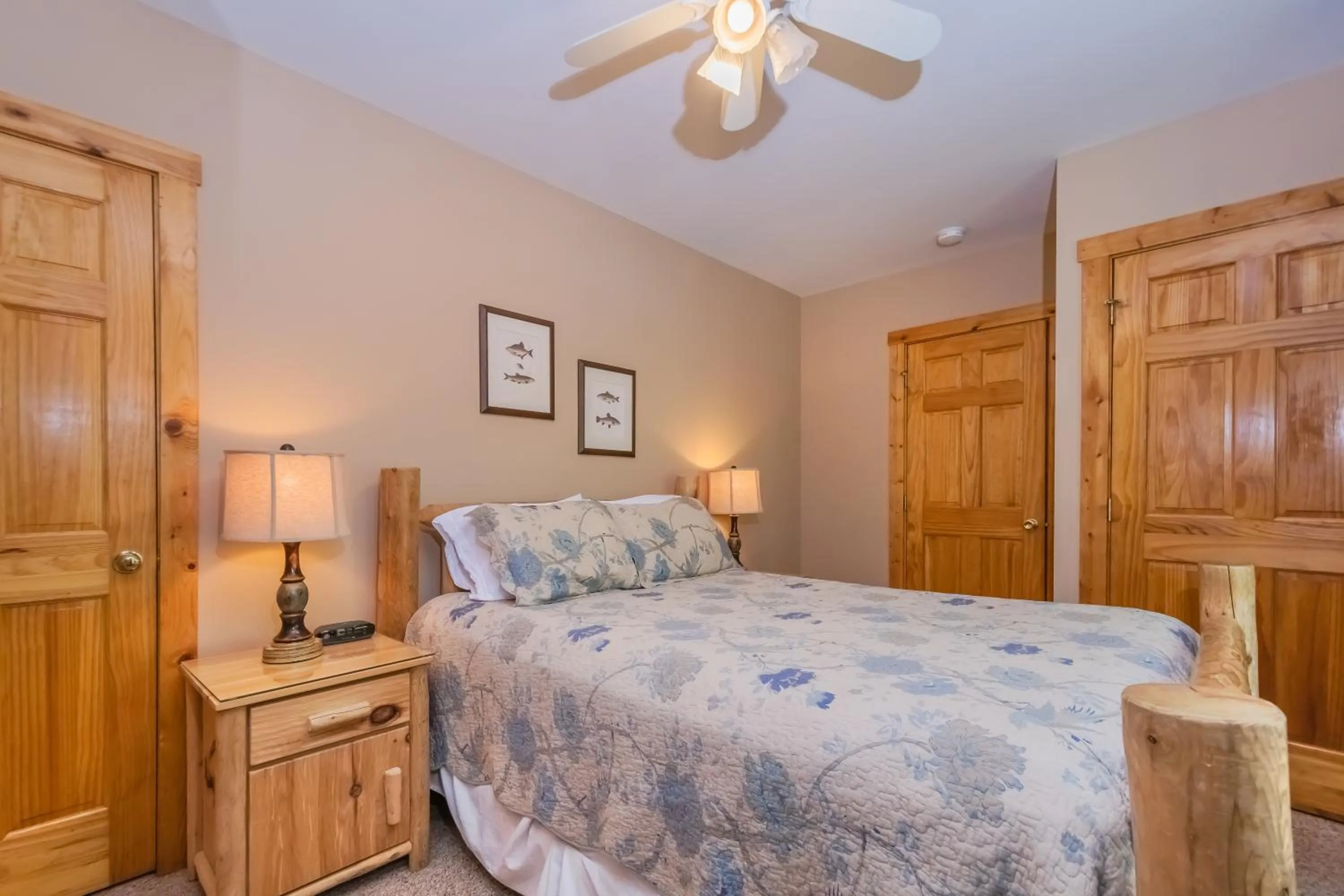 Property building, Bed in Mallard Landing